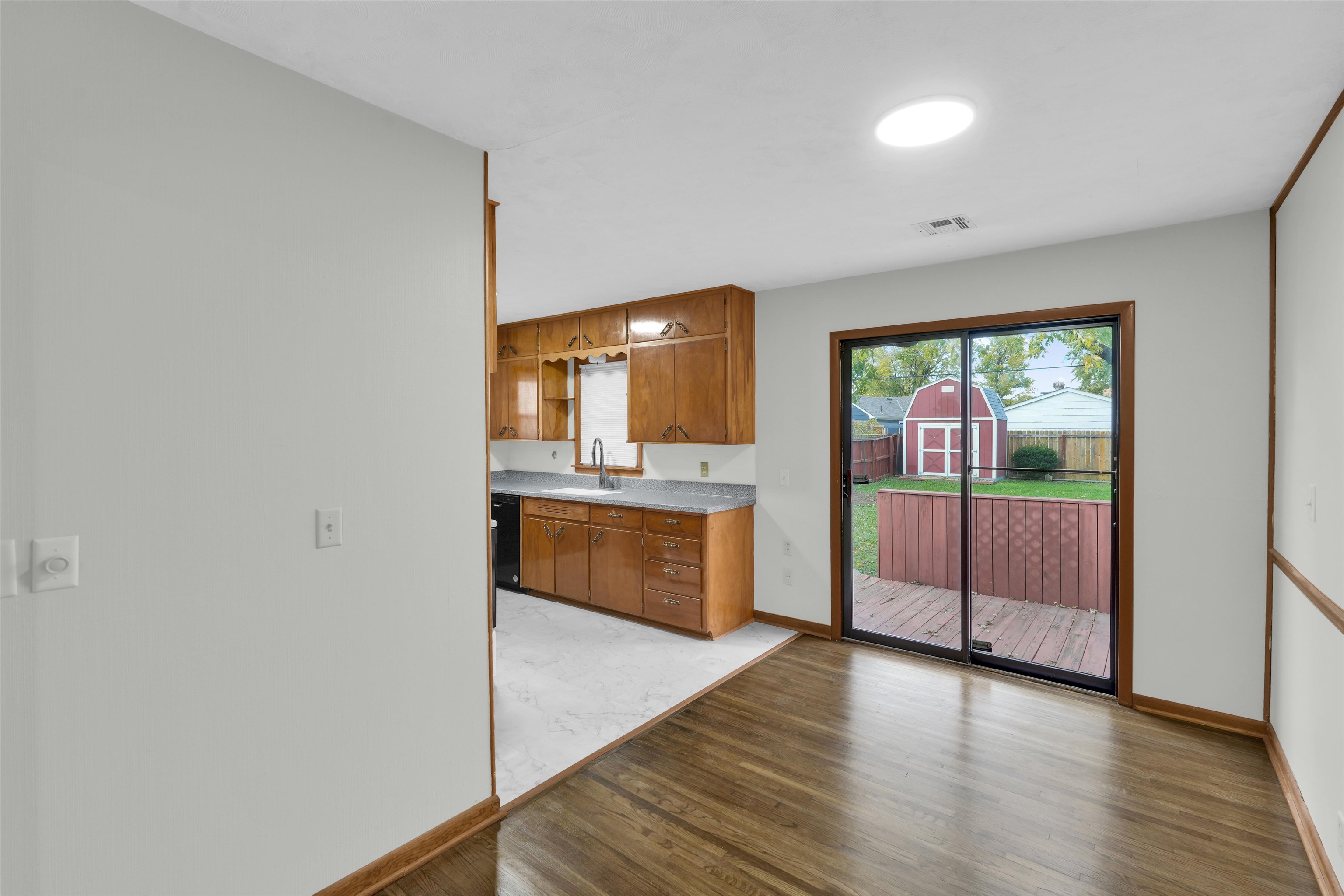 1808 W Dallas Street Wichita KS 67217