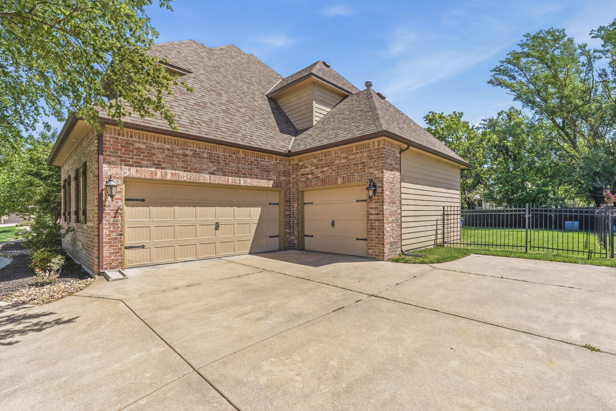 1402 Chaumont Circle Andover KS 67002