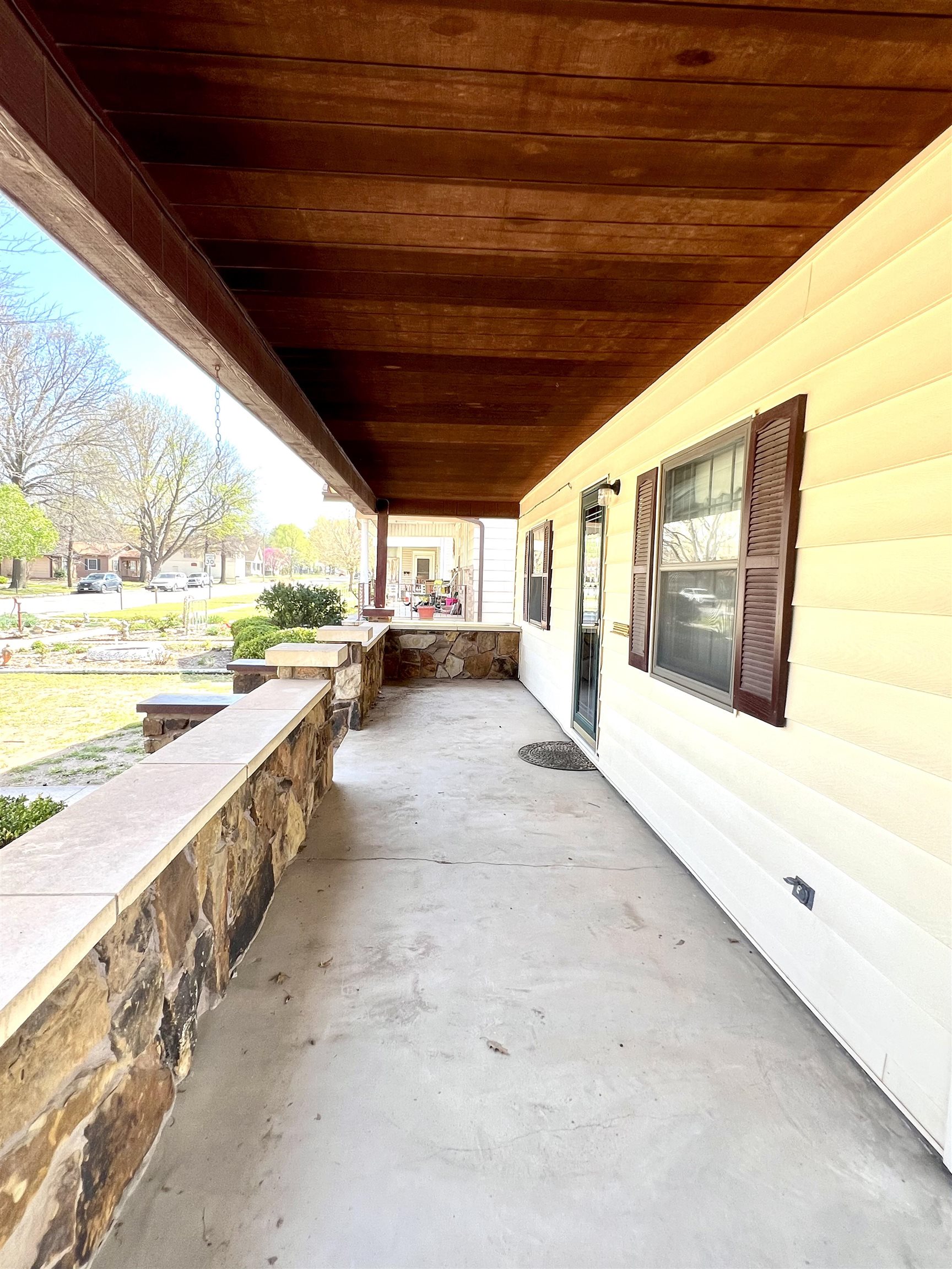 525 N 2nd Arkansas City KS 67005