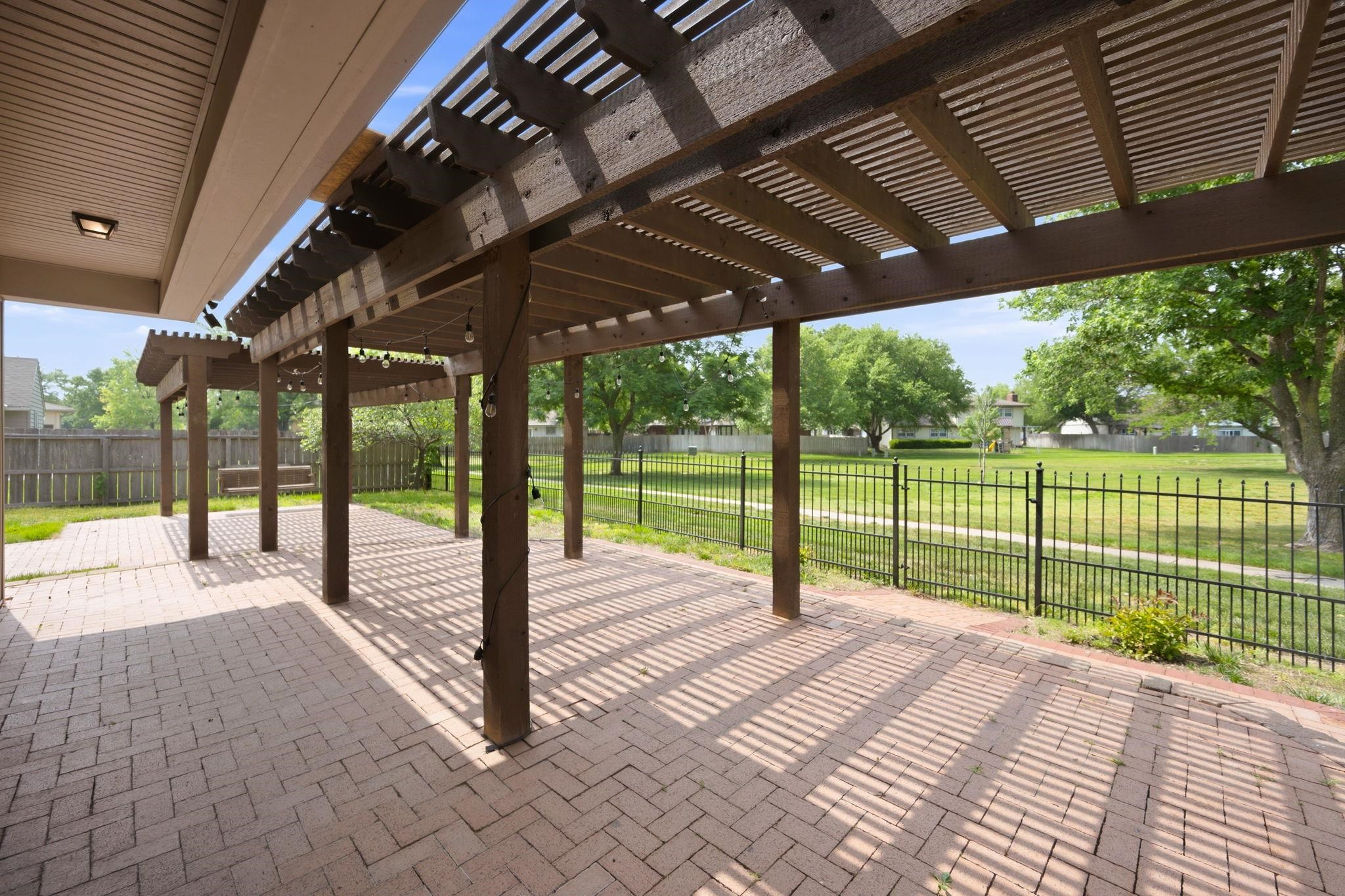 1506 N Caddy Wichita KS 67212