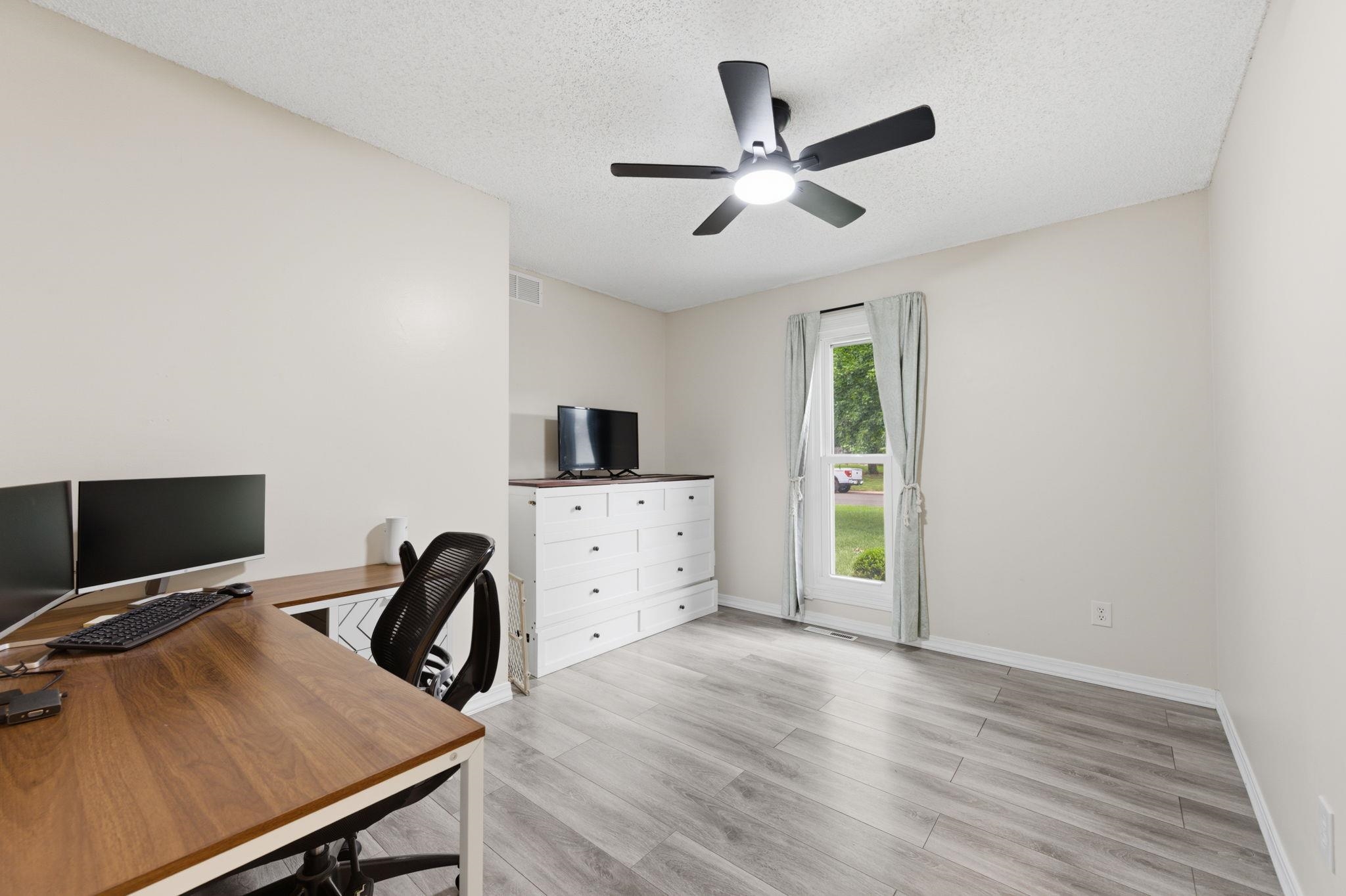 709 N Erin Lane Mulvane KS 67110-1228