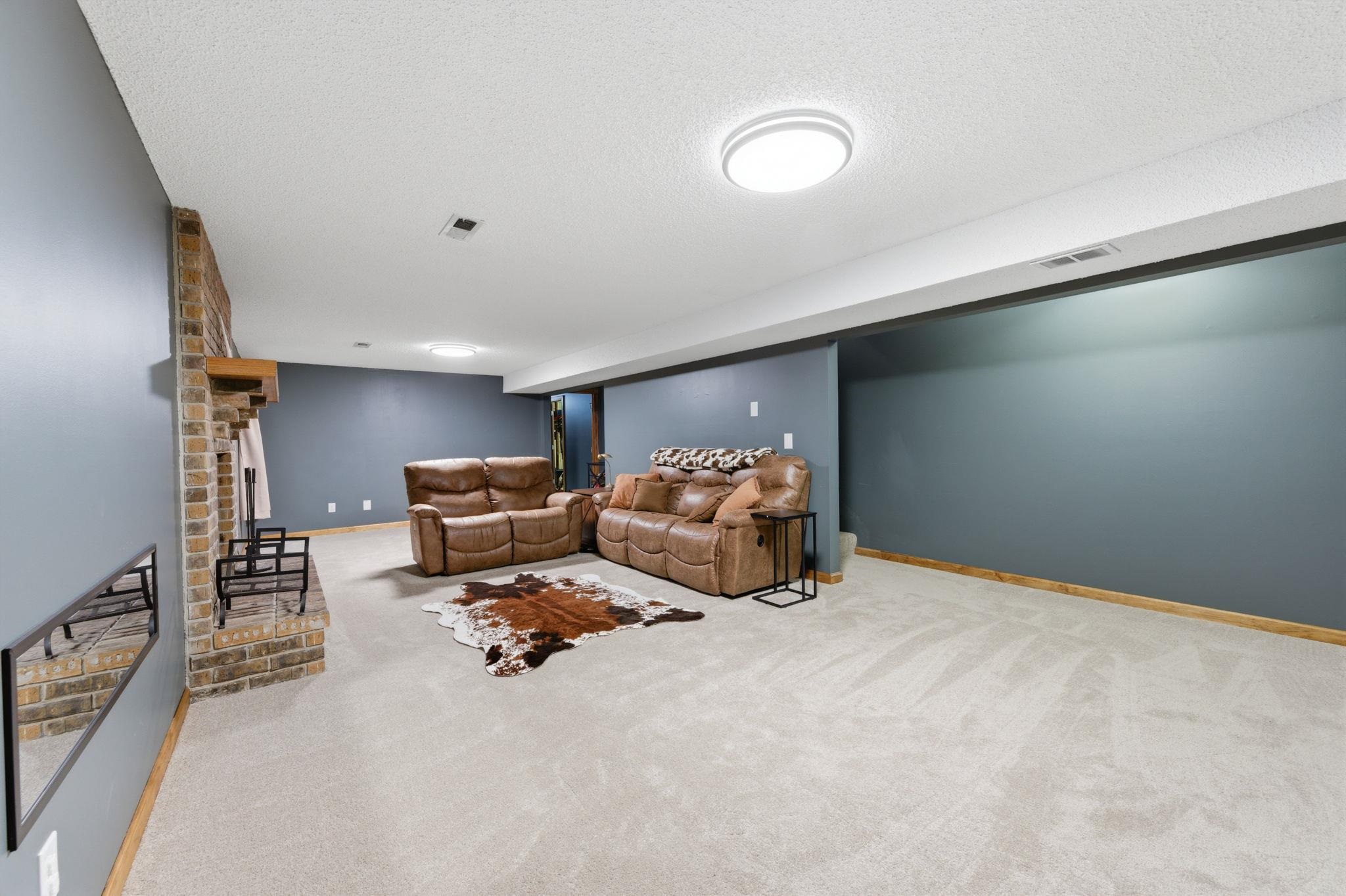 709 N Erin Lane Mulvane KS 67110-1228