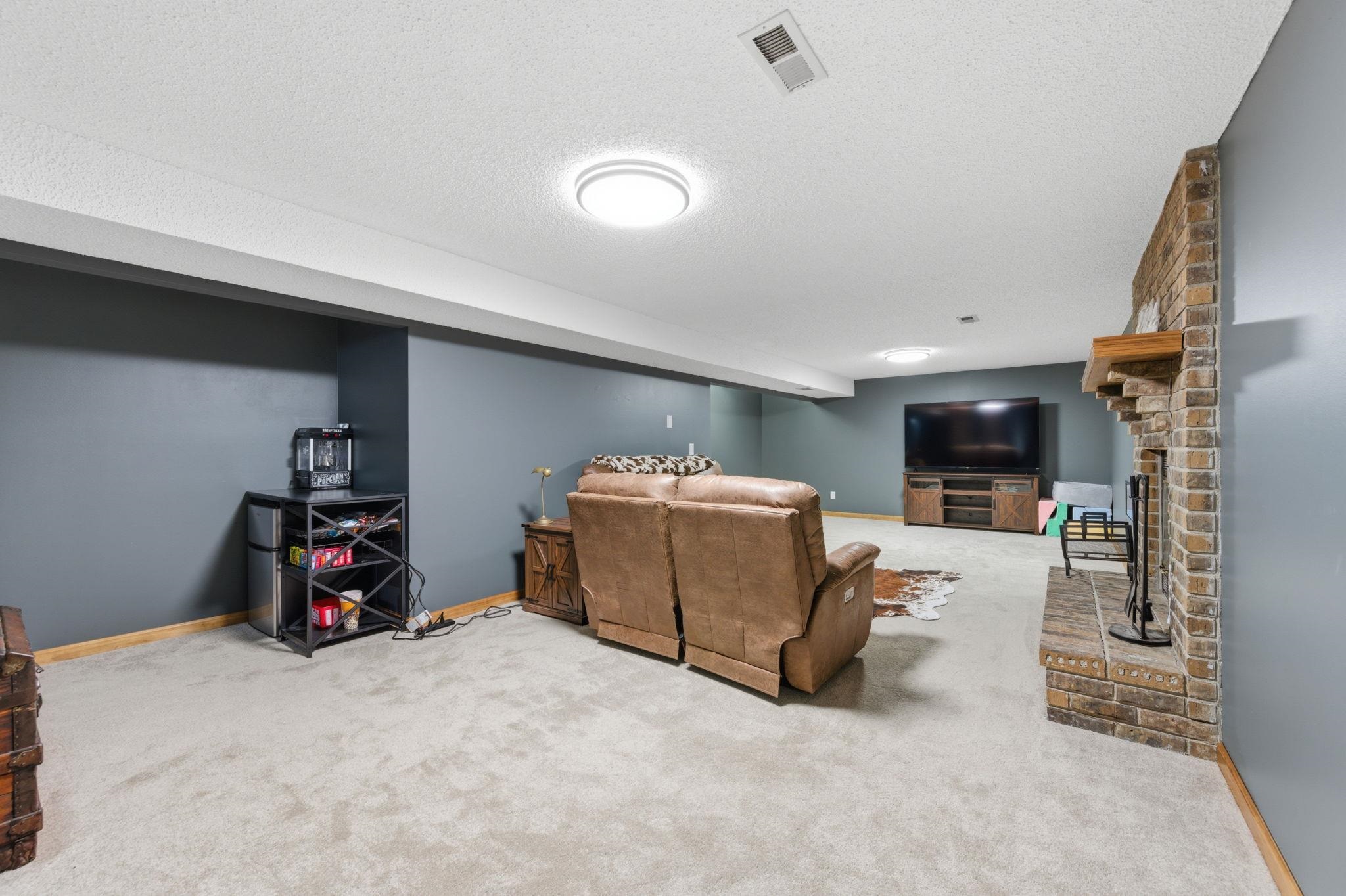 709 N Erin Lane Mulvane KS 67110-1228