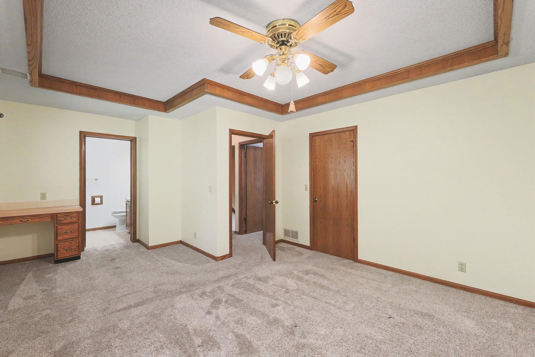 4628 N Farmstead Court Bel Aire KS 67220