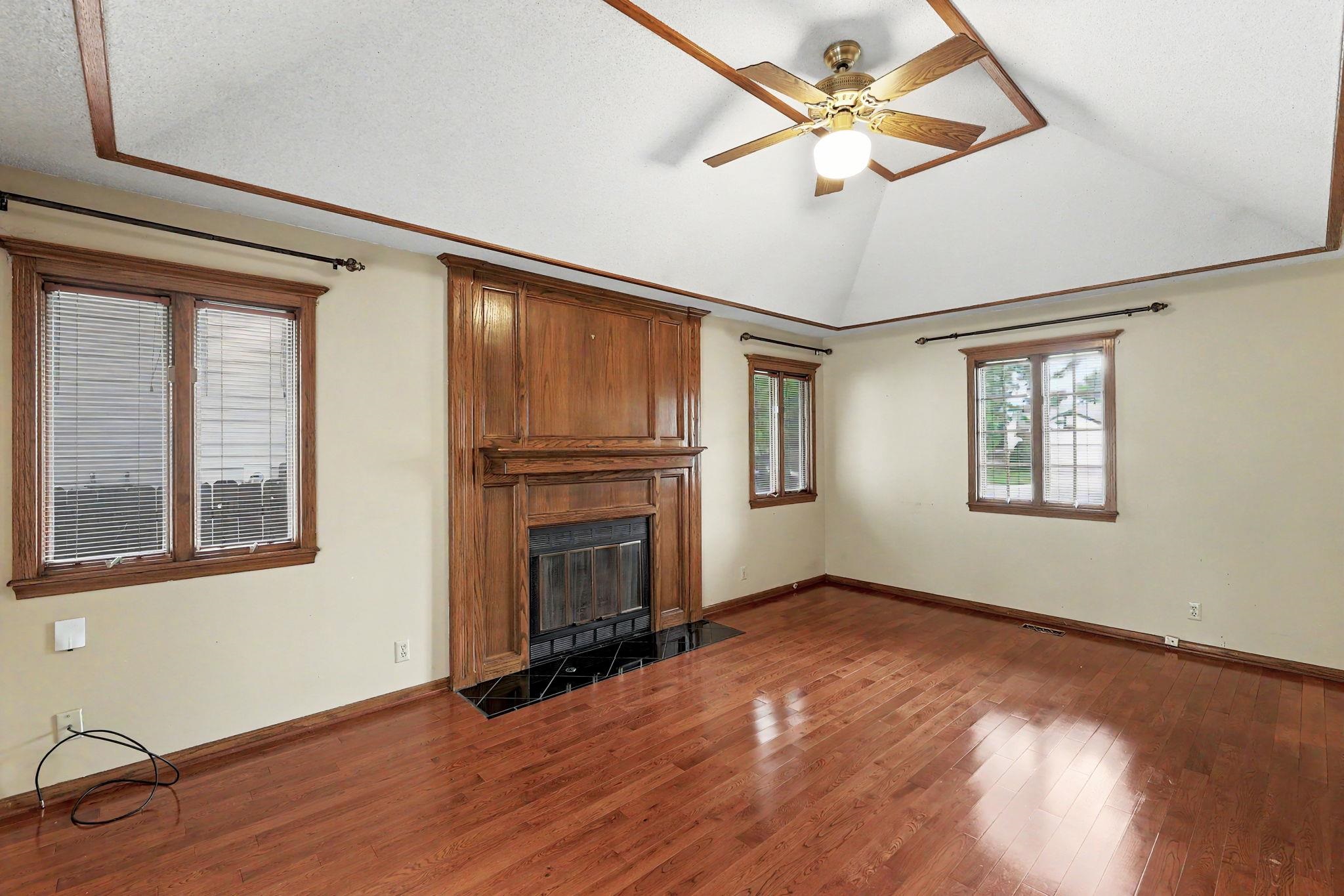 4628 N Farmstead Court Bel Aire KS 67220