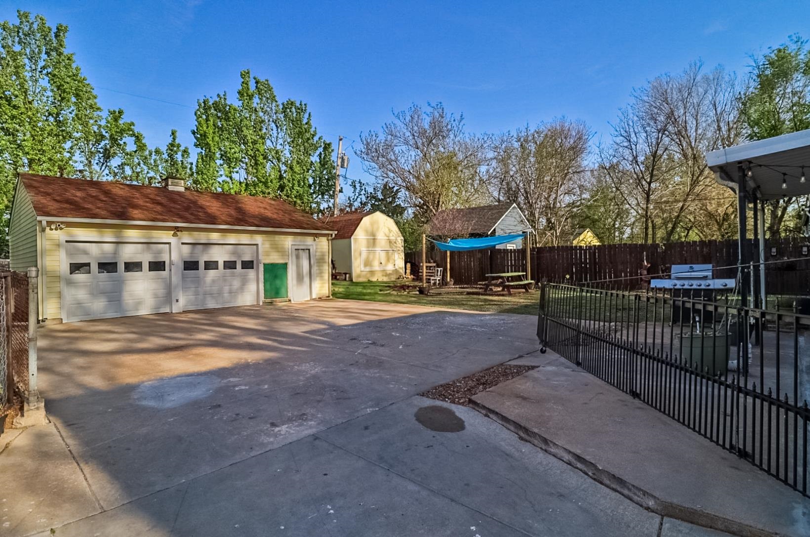 2114 S Vine Wichita KS 67213