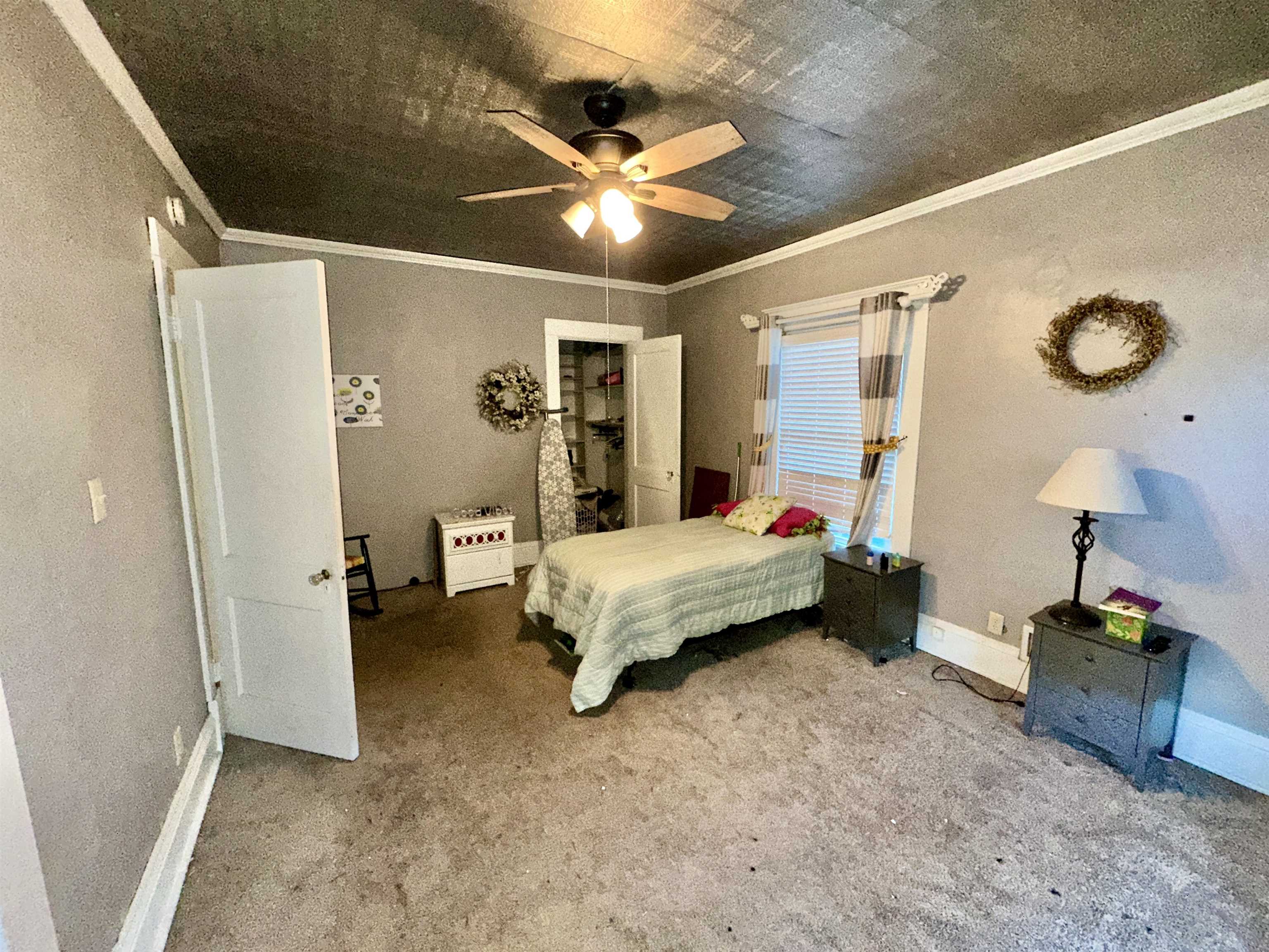 1716 N Park Place Wichita KS 67203