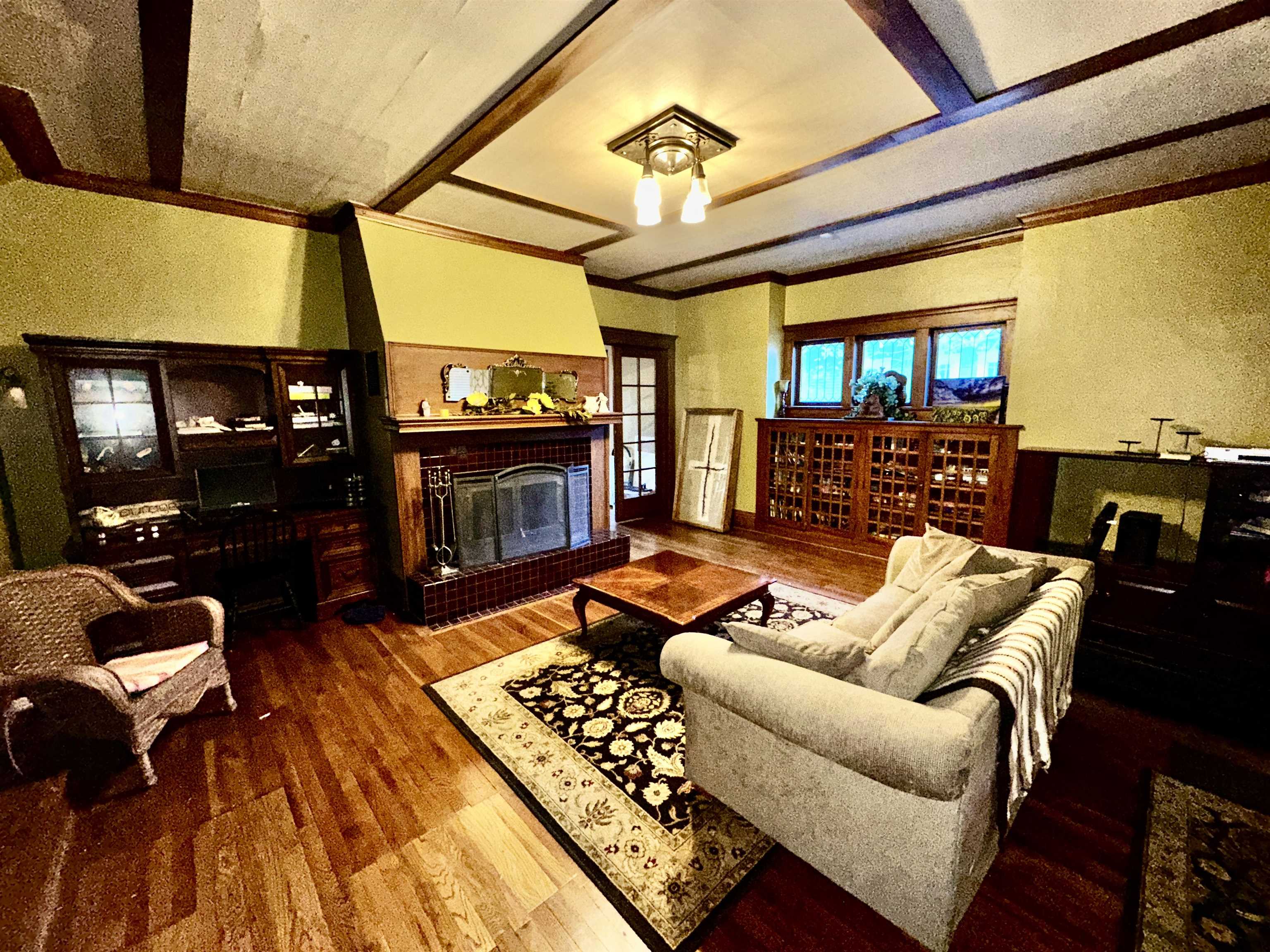 1716 N Park Place Wichita KS 67203