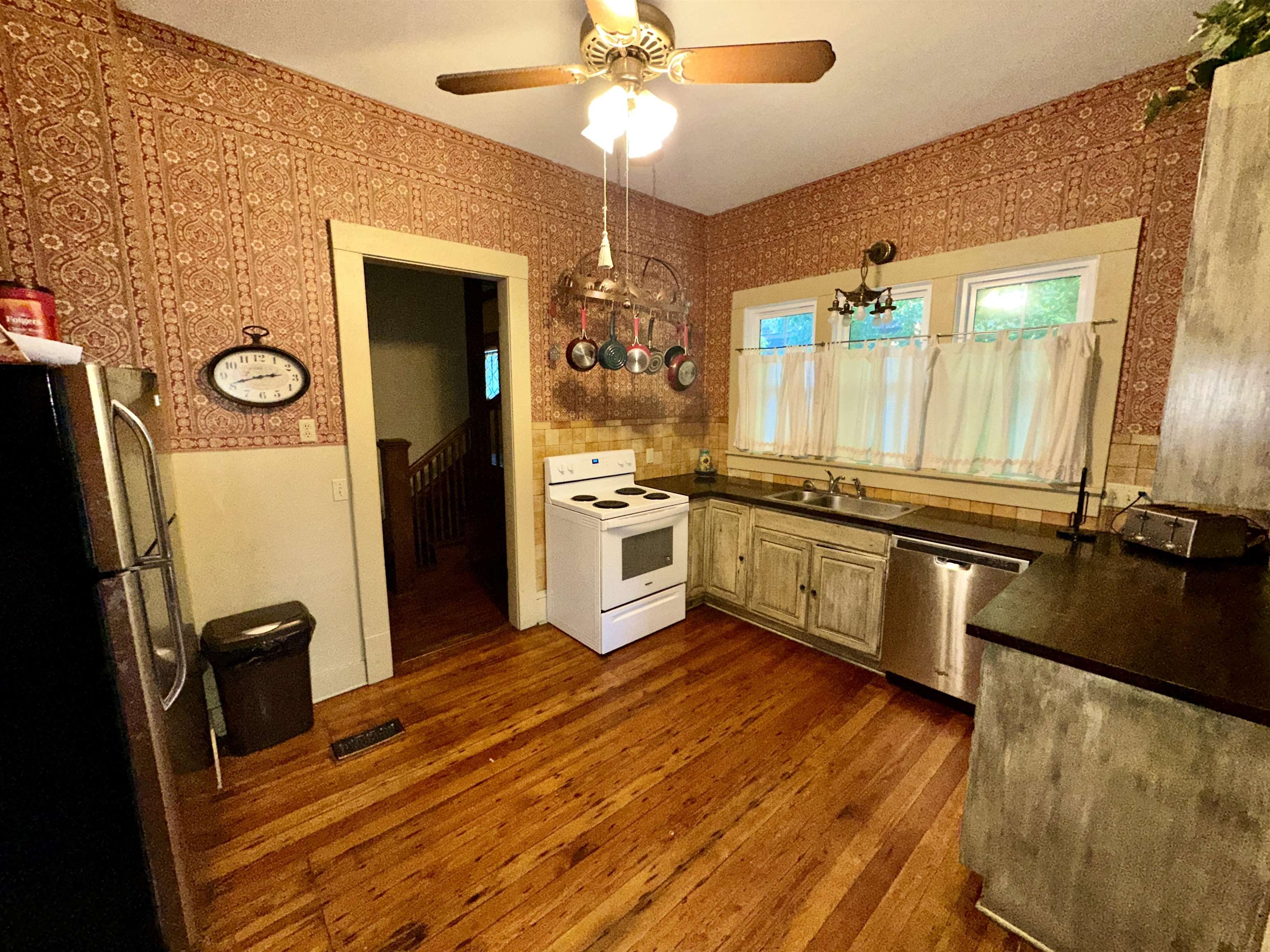 1716 N Park Place Wichita KS 67203