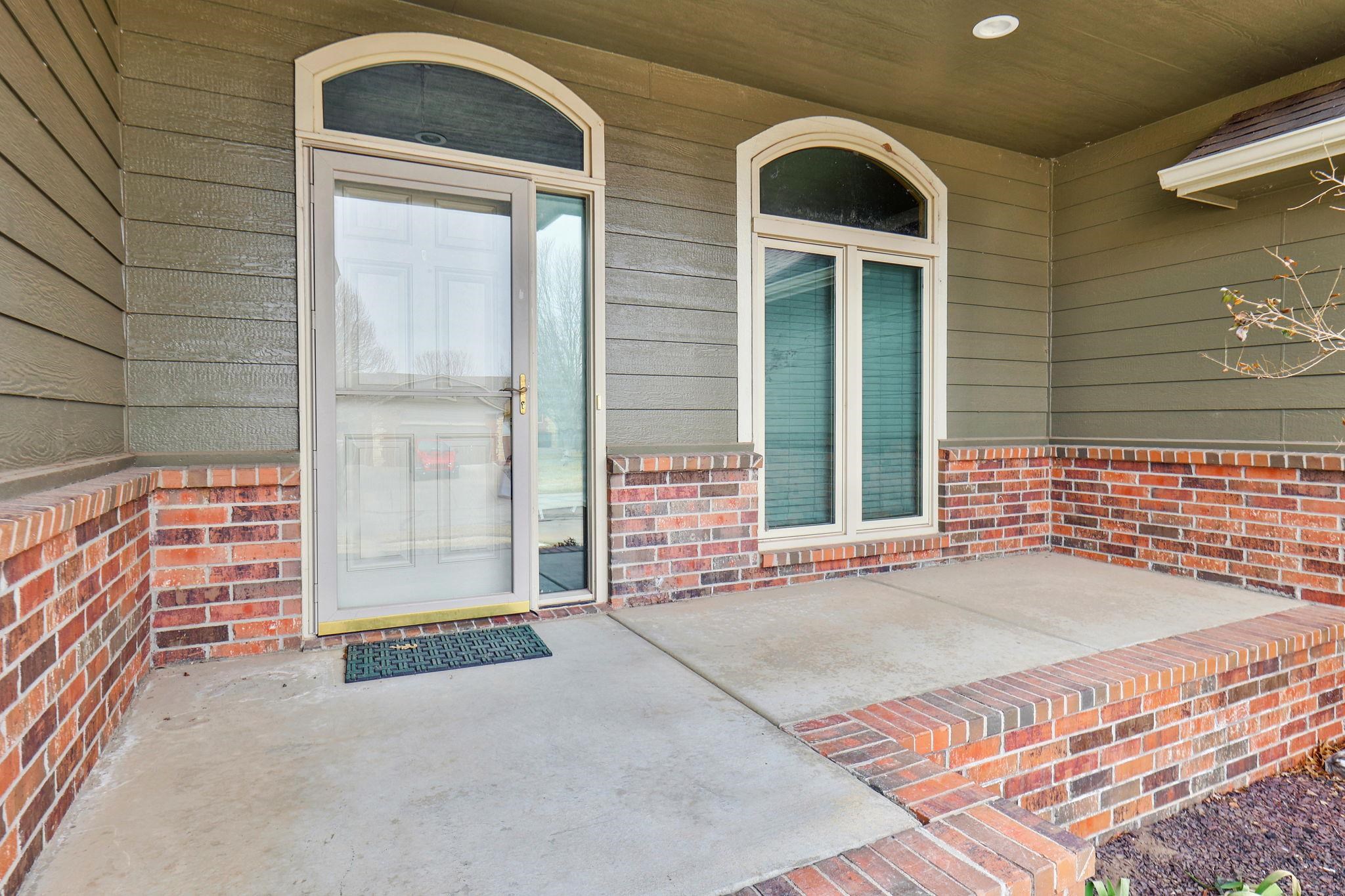 8705 W Shadow Lakes Street Wichita KS 67205