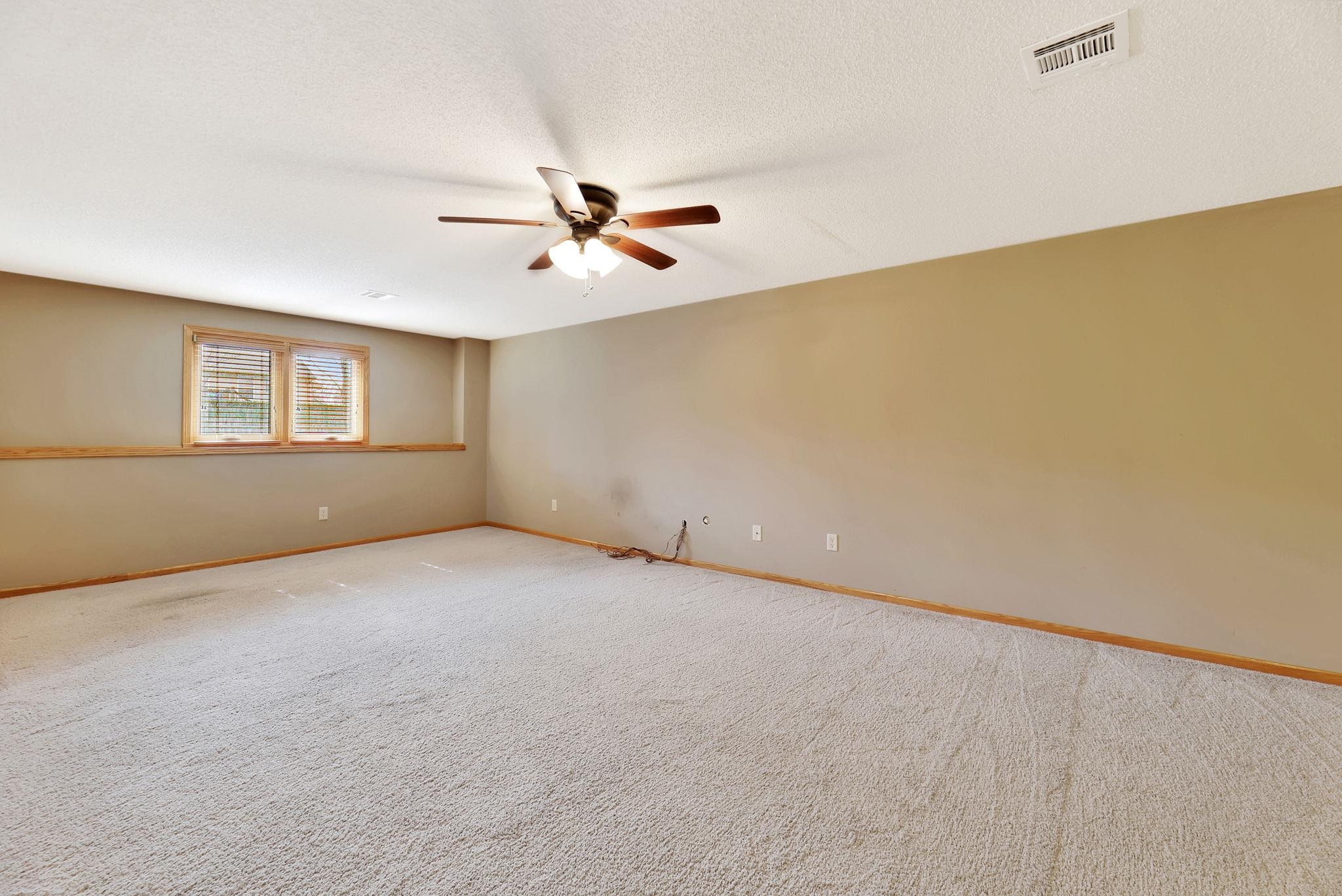 8705 W Shadow Lakes Street Wichita KS 67205