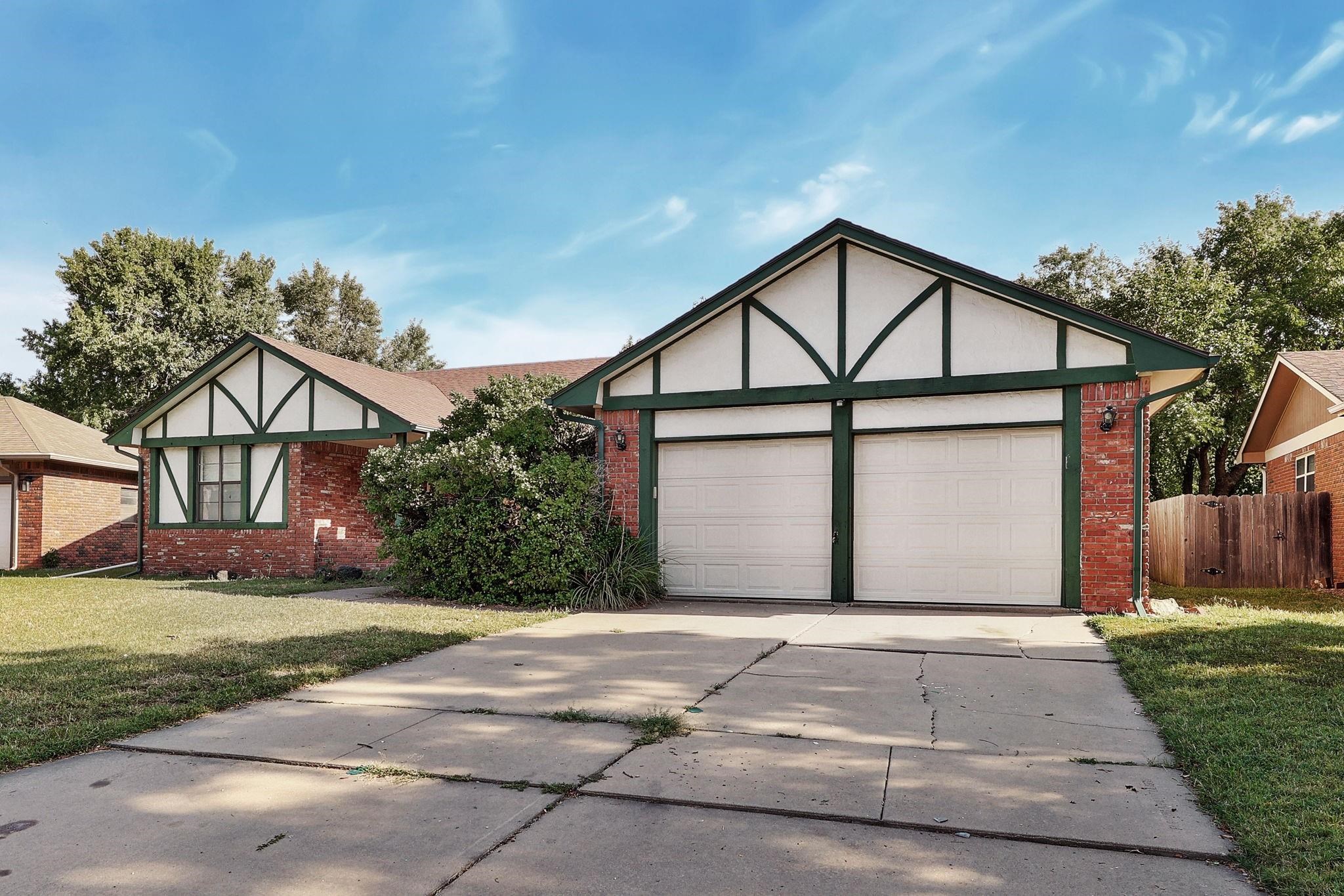 2558 N Welgate Circle Wichita KS 67226