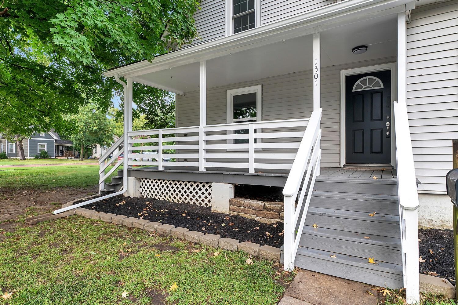 1301 E 11th Avenue Winfield KS 67156