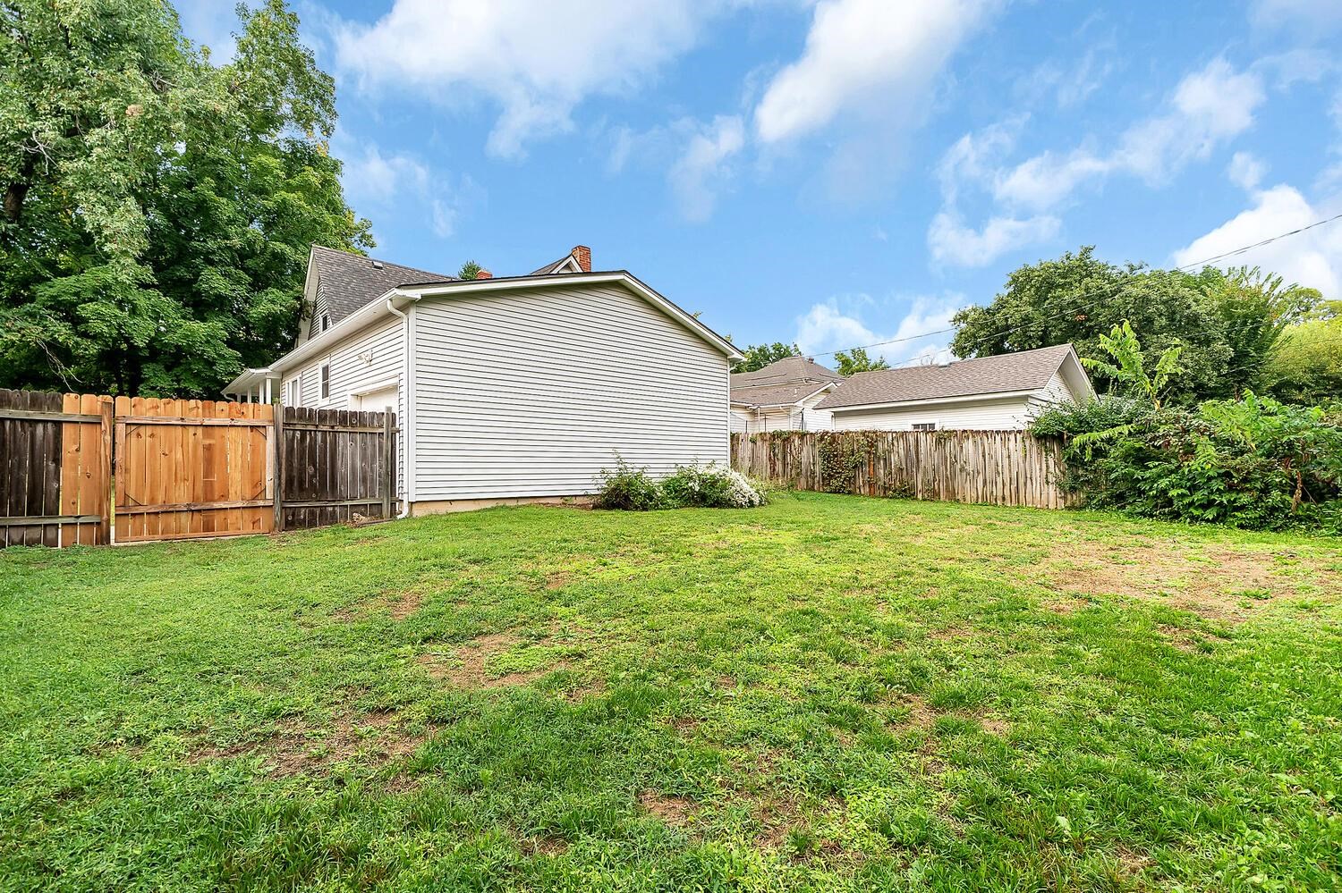 1301 E 11th Avenue Winfield KS 67156