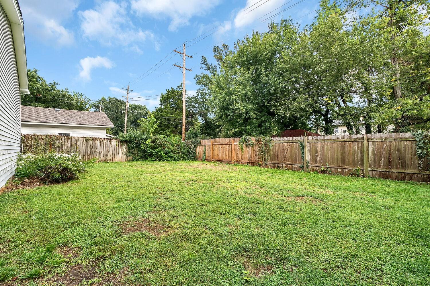1301 E 11th Avenue Winfield KS 67156
