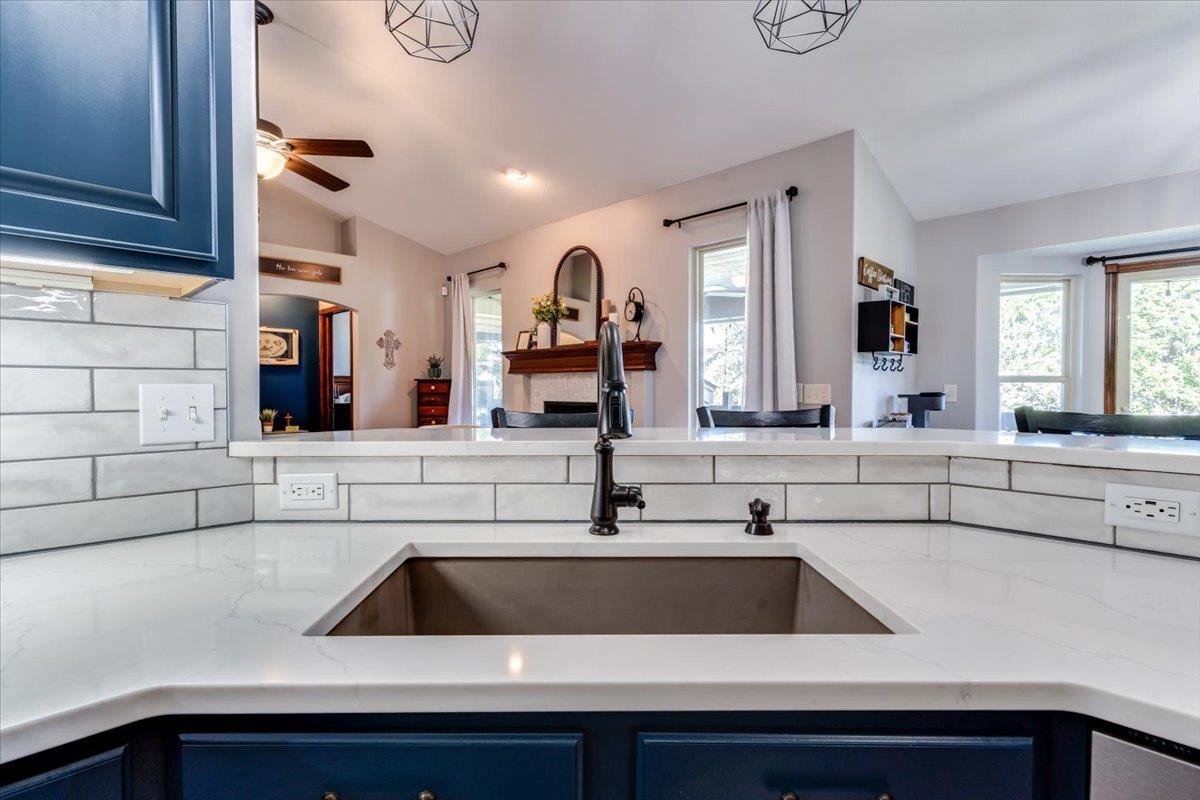 512 S Decker Street Wichita KS 67235