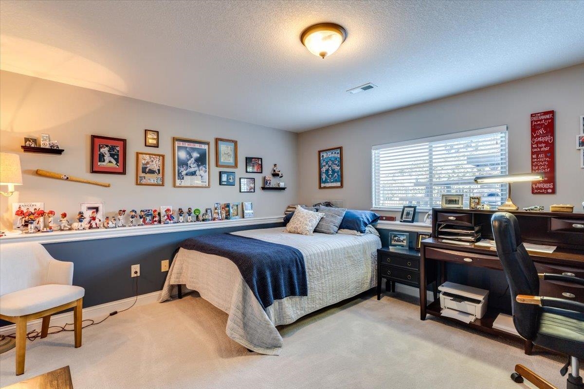 512 S Decker Street Wichita KS 67235