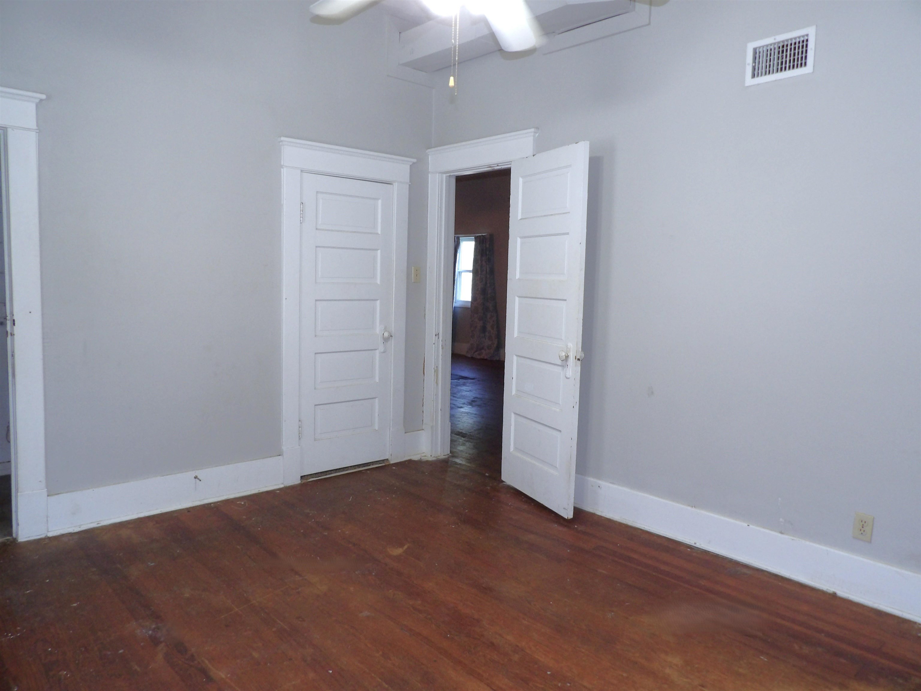 1509 N 2nd Arkansas City KS 67005