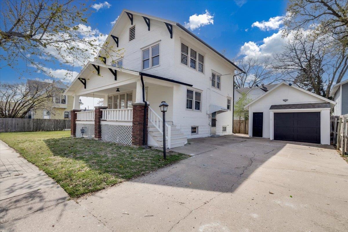 119 Allison Street Newton KS 67114