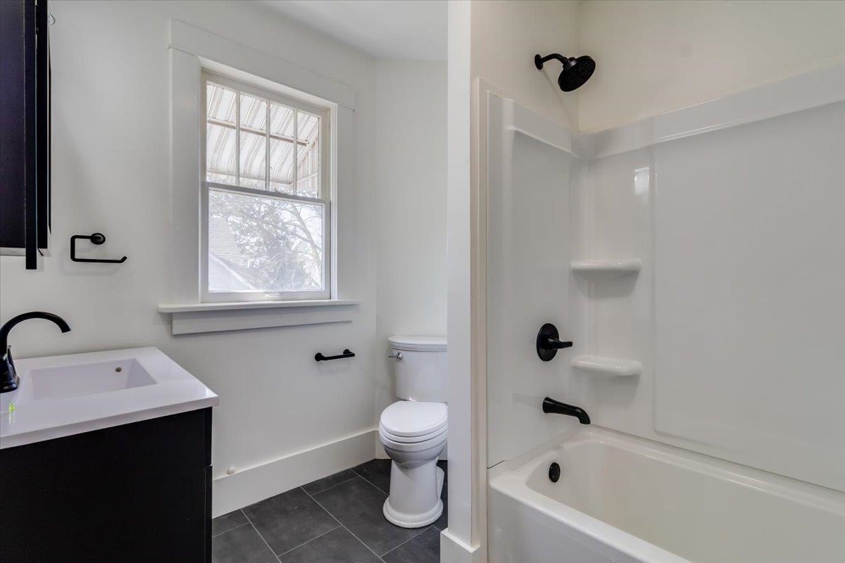119 Allison Street Newton KS 67114