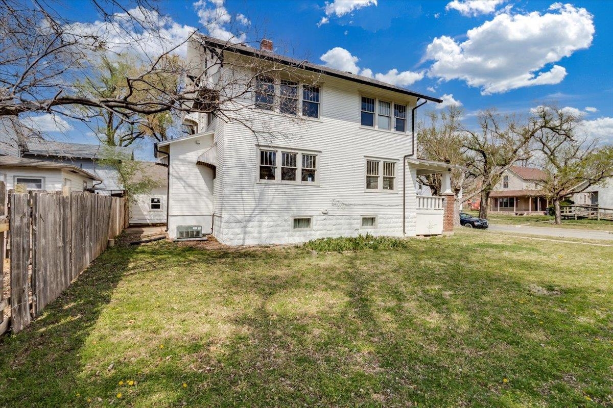 119 Allison Street Newton KS 67114