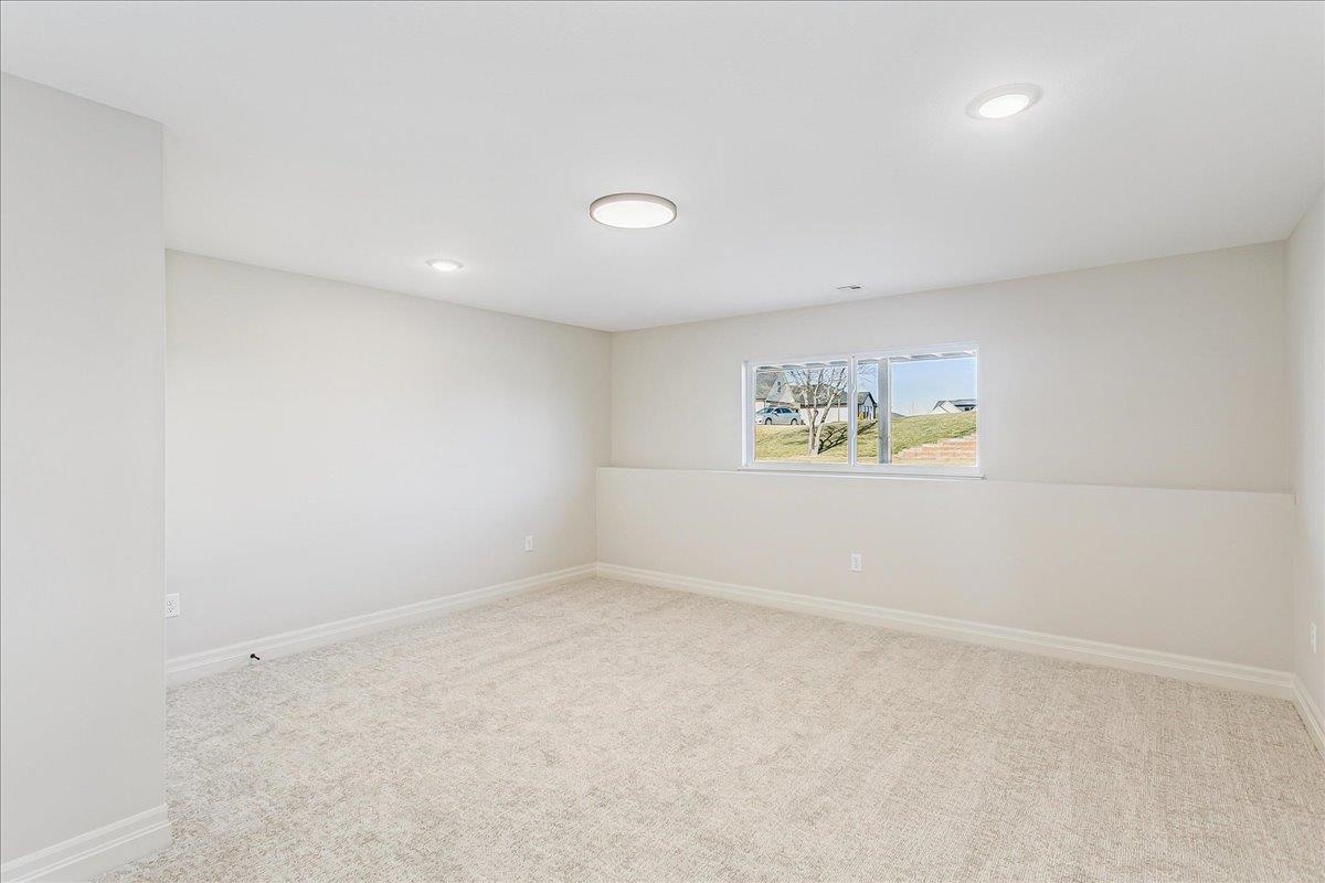 2591 N Doris Court Wichita KS 67205