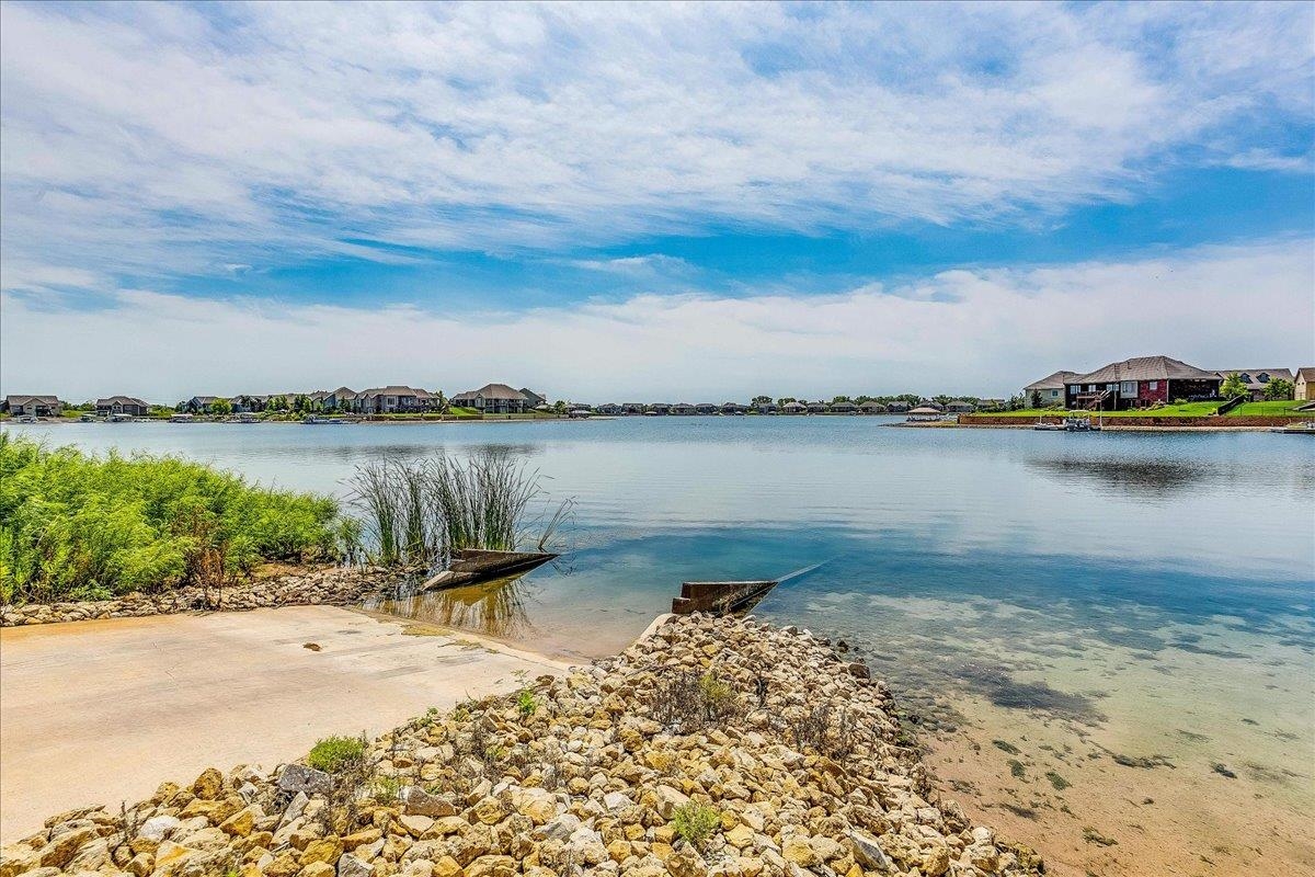2591 N Doris Court Wichita KS 67205