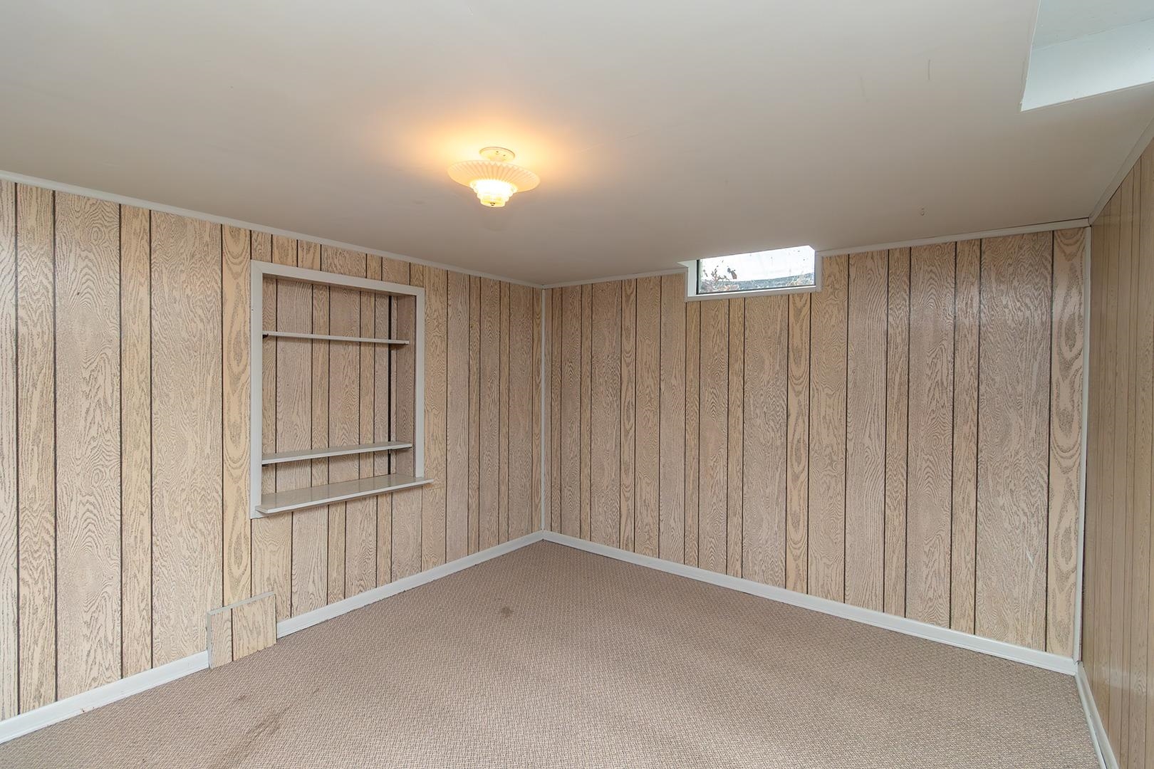 1614 Pleasant Hutchinson KS 67501