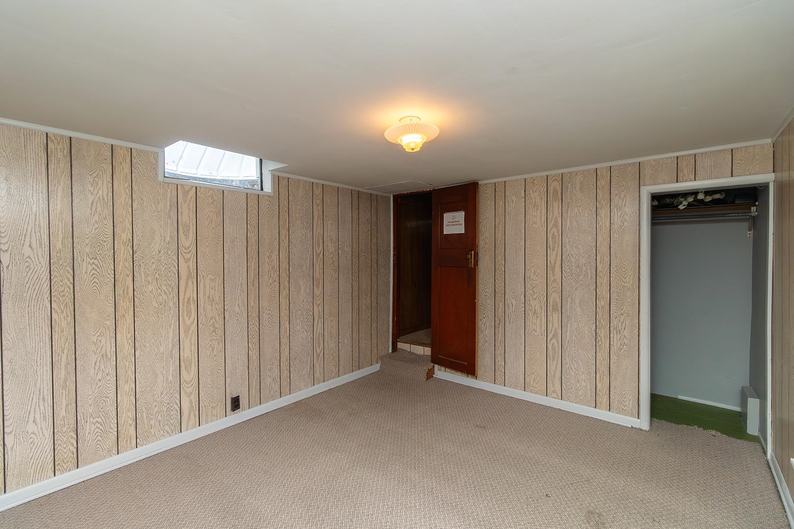 1614 Pleasant Hutchinson KS 67501