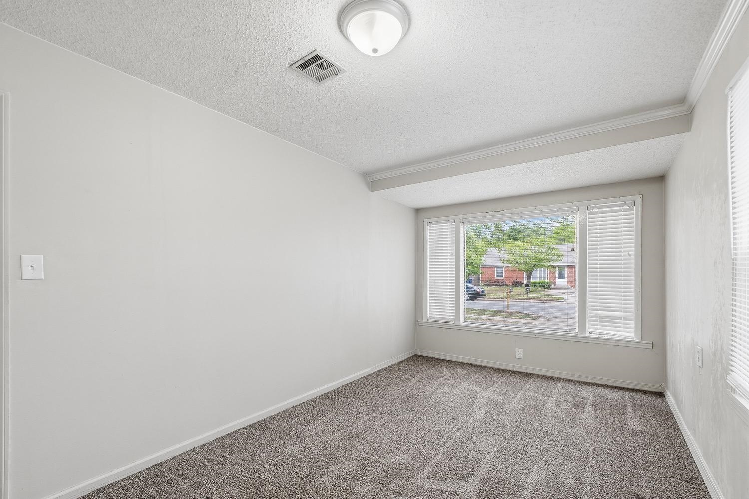1826 N Piatt Avenue Wichita KS 67214