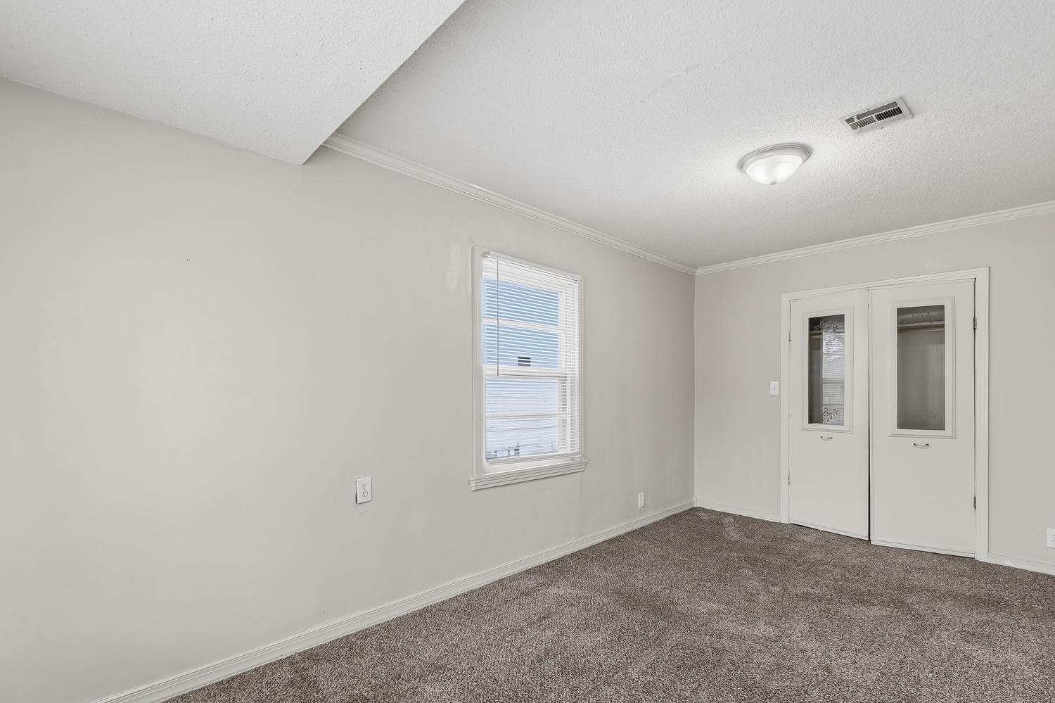 1826 N Piatt Avenue Wichita KS 67214