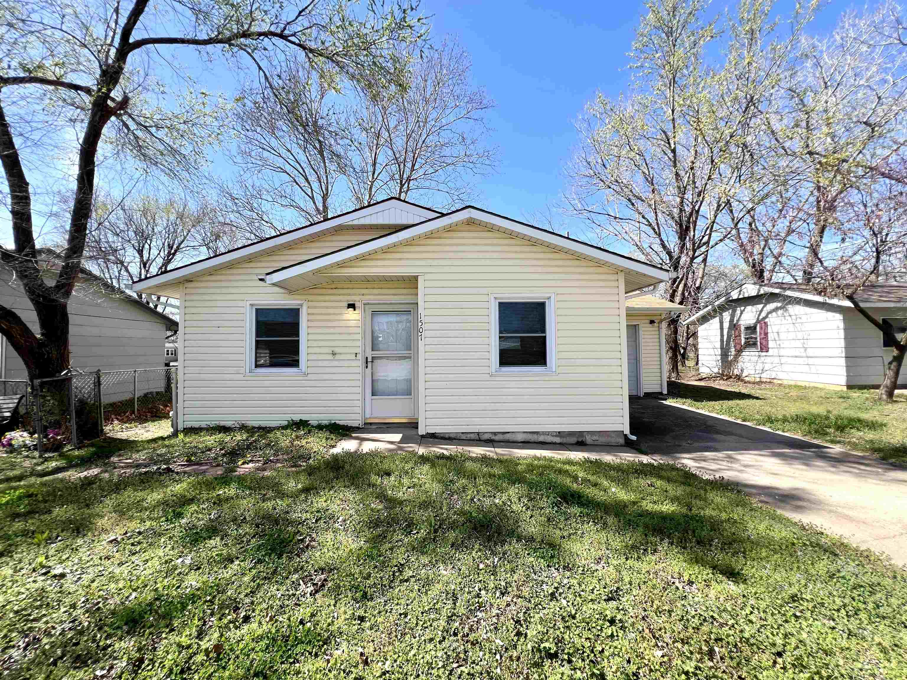 1507 N 10th Arkansas City KS 67005