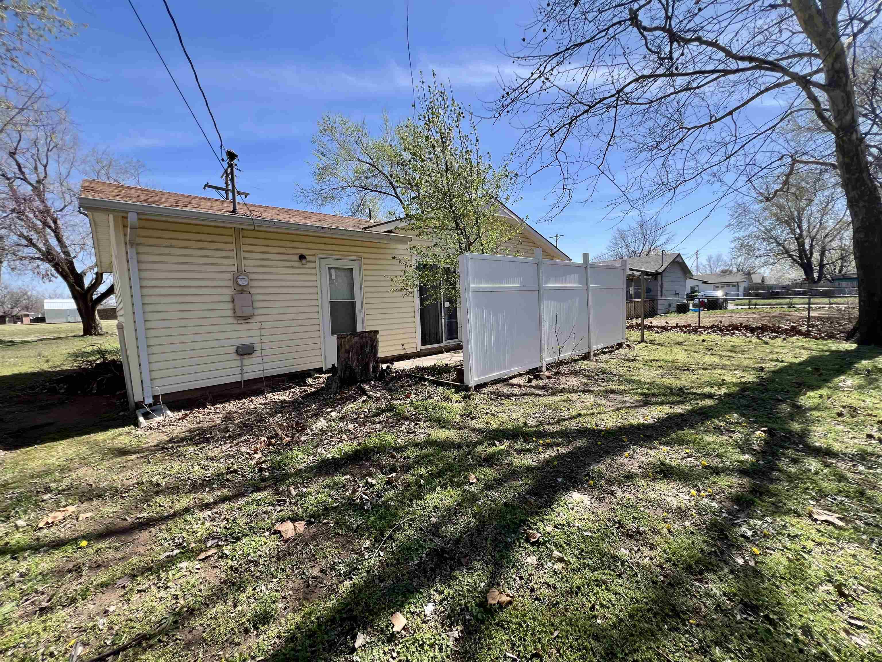 1507 N 10th Arkansas City KS 67005