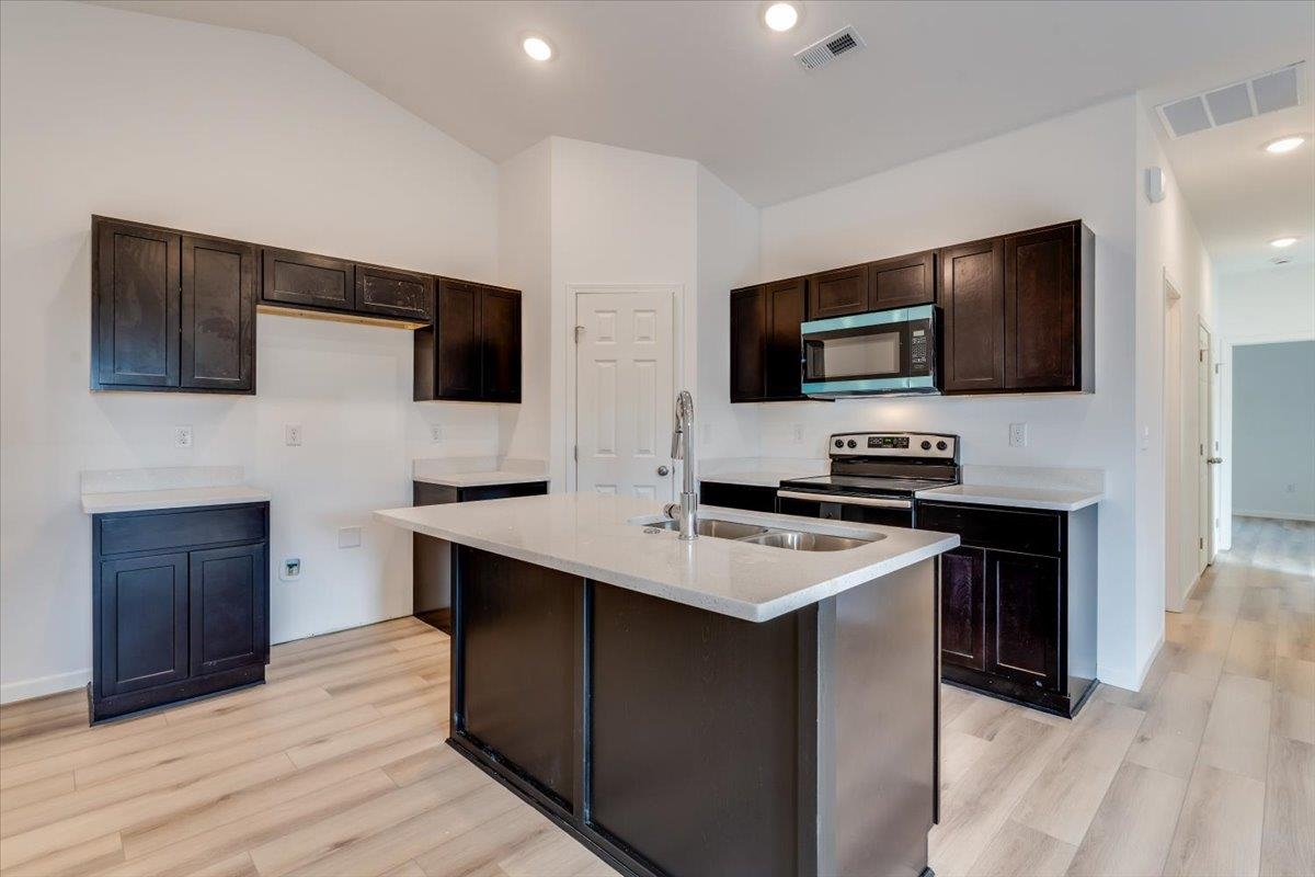 2401 S Wheatland Court Wichita KS 67235