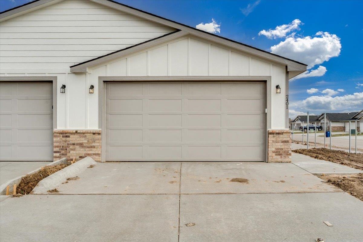 2401 S Wheatland Court Wichita KS 67235