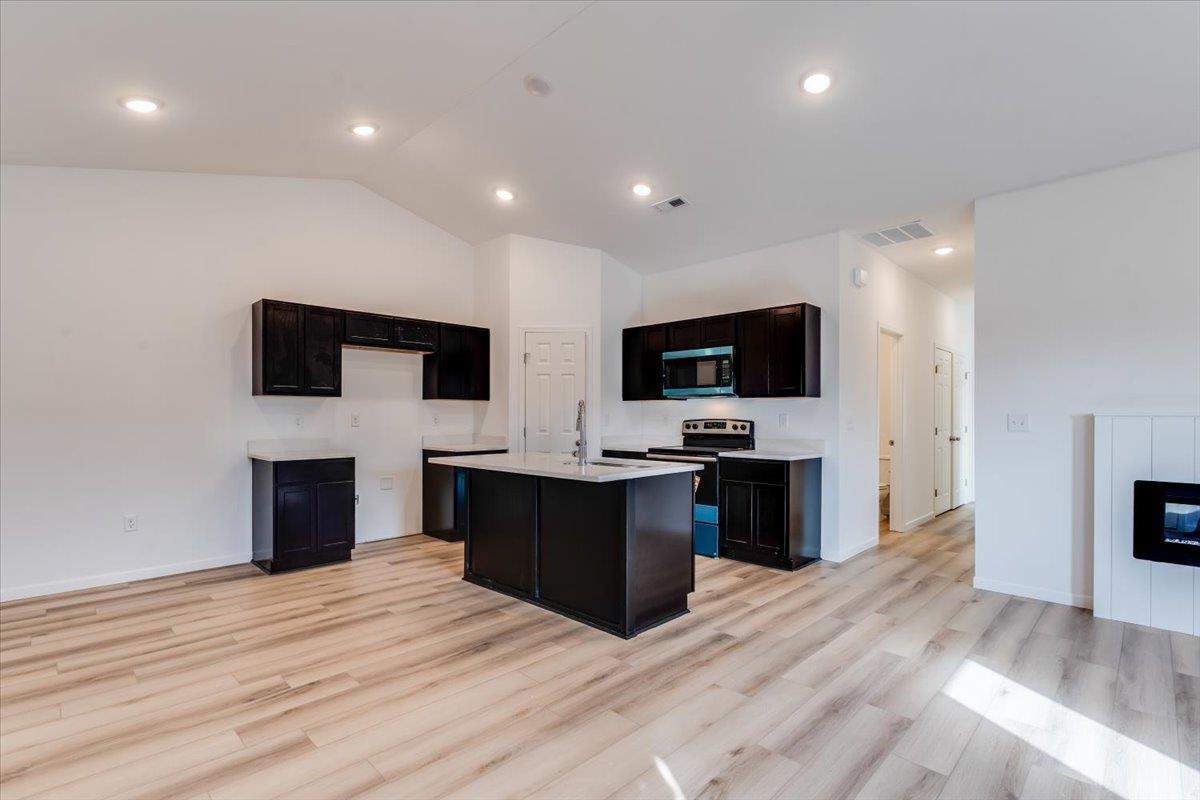 2401 S Wheatland Court Wichita KS 67235