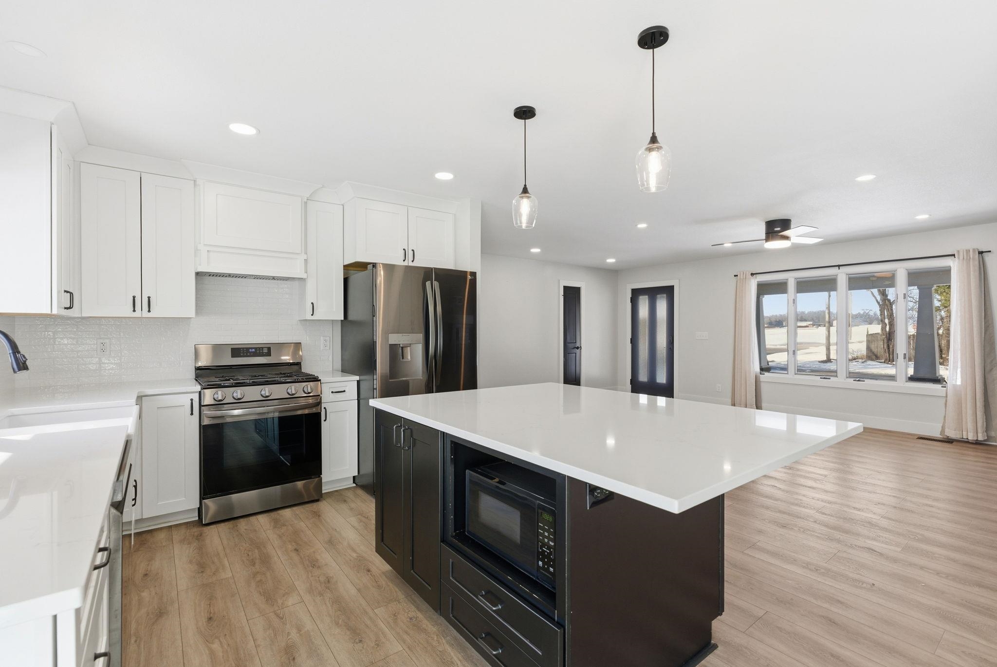 4 Park View Road Hesston KS 67062