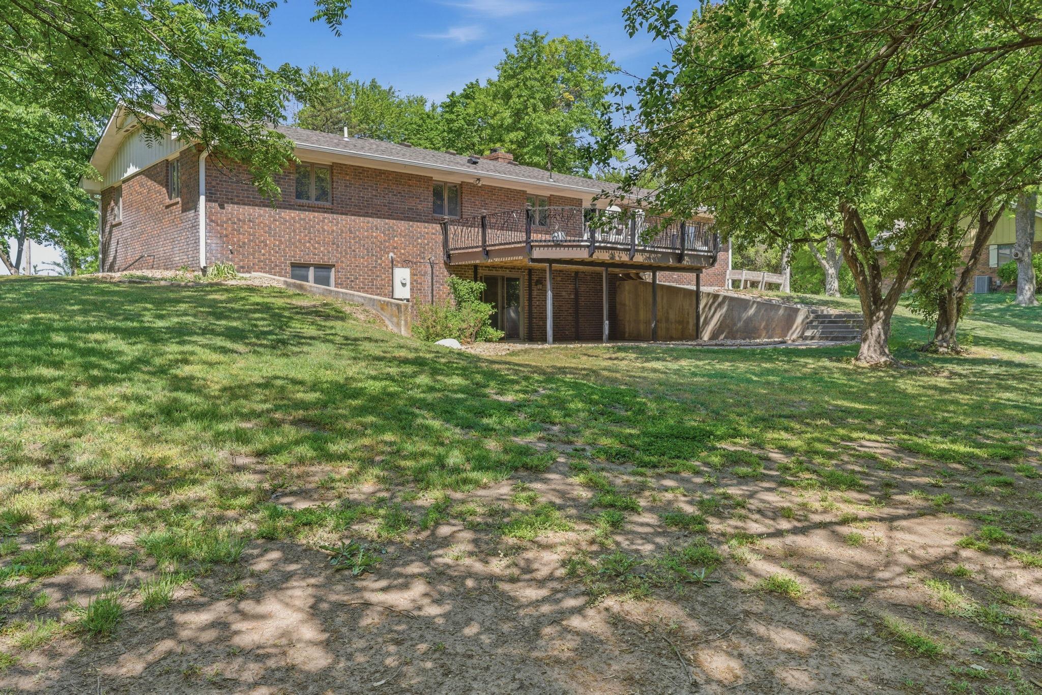 4 Park View Road Hesston KS 67062
