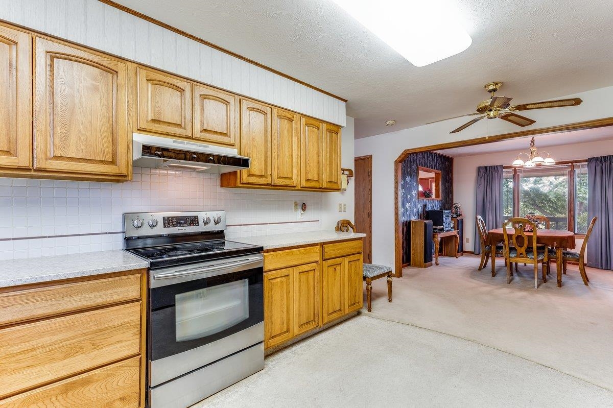 9202 N Plum Street Hutchinson KS 67502