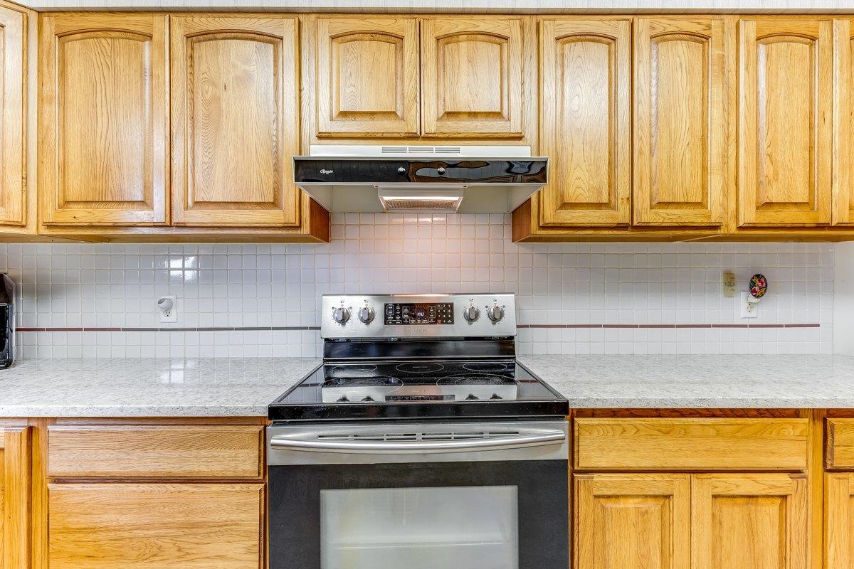 9202 N Plum Street Hutchinson KS 67502