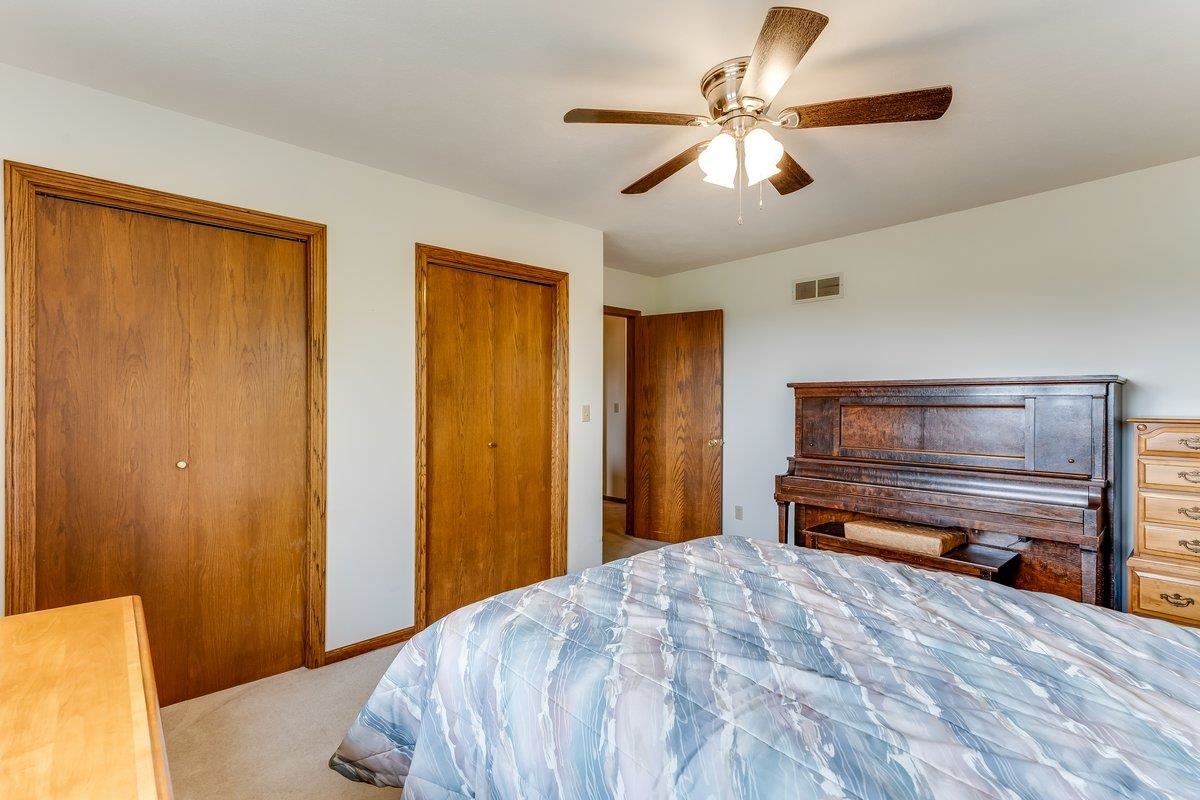 9202 N Plum Street Hutchinson KS 67502