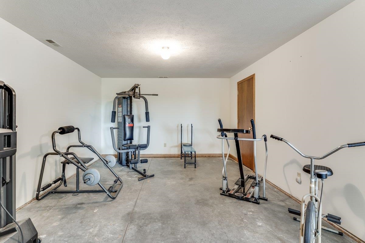 9202 N Plum Street Hutchinson KS 67502