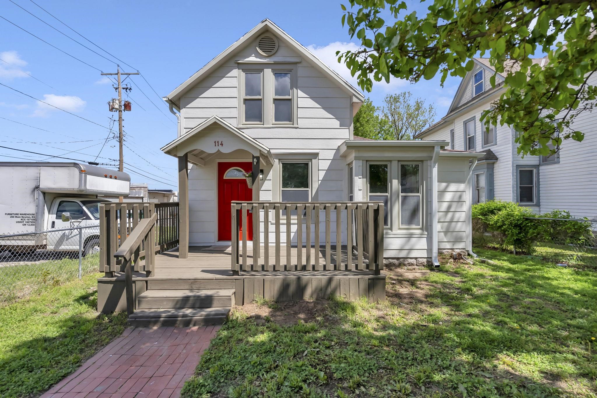 114 E 2nd Street Newton KS 67114