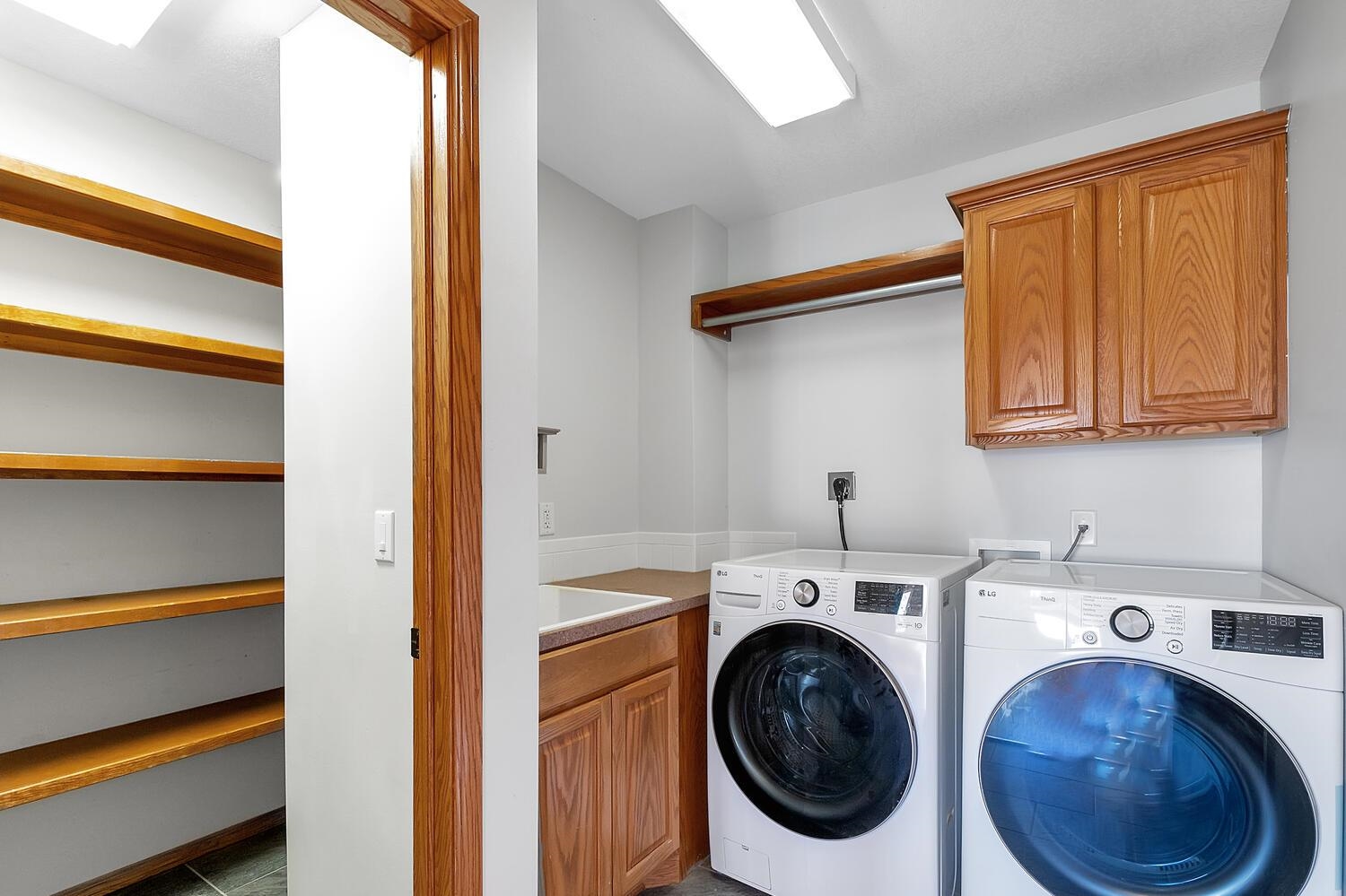 664 E 90th Avenue N Belle Plaine KS 67013