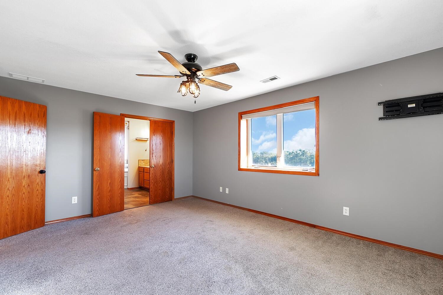 664 E 90th Avenue N Belle Plaine KS 67013