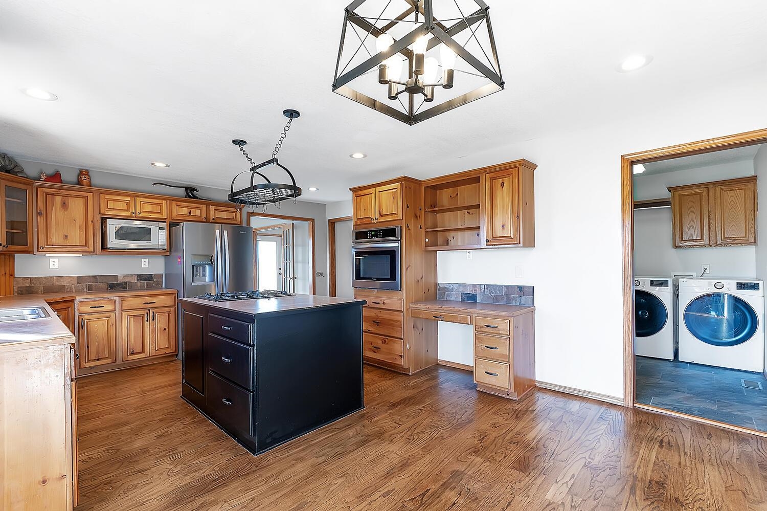 664 E 90th Avenue N Belle Plaine KS 67013