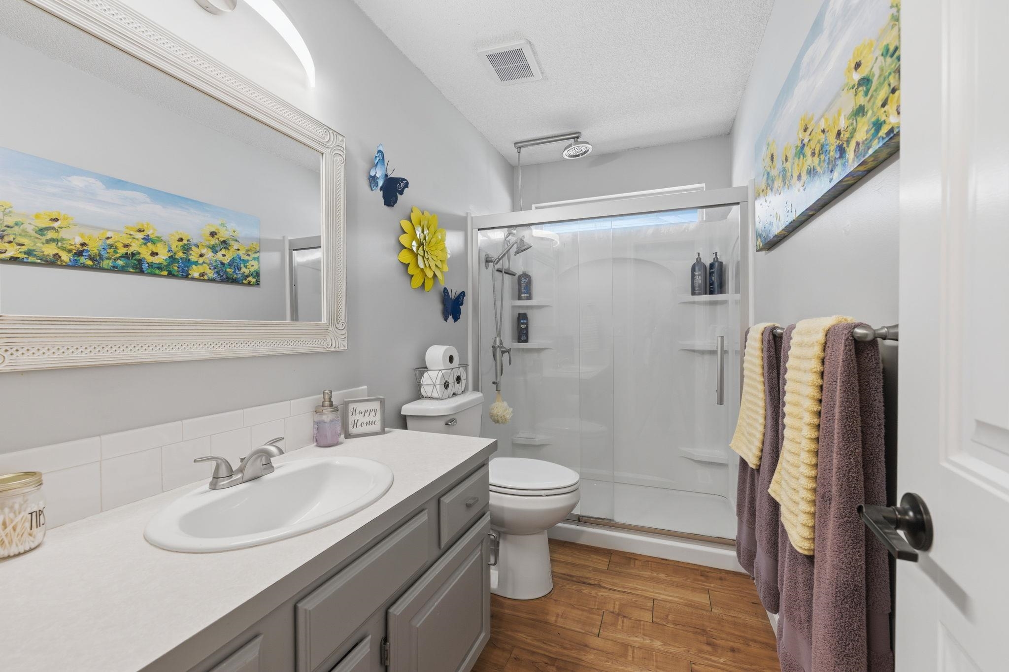 2537 N Watersedge Wichita KS 67205