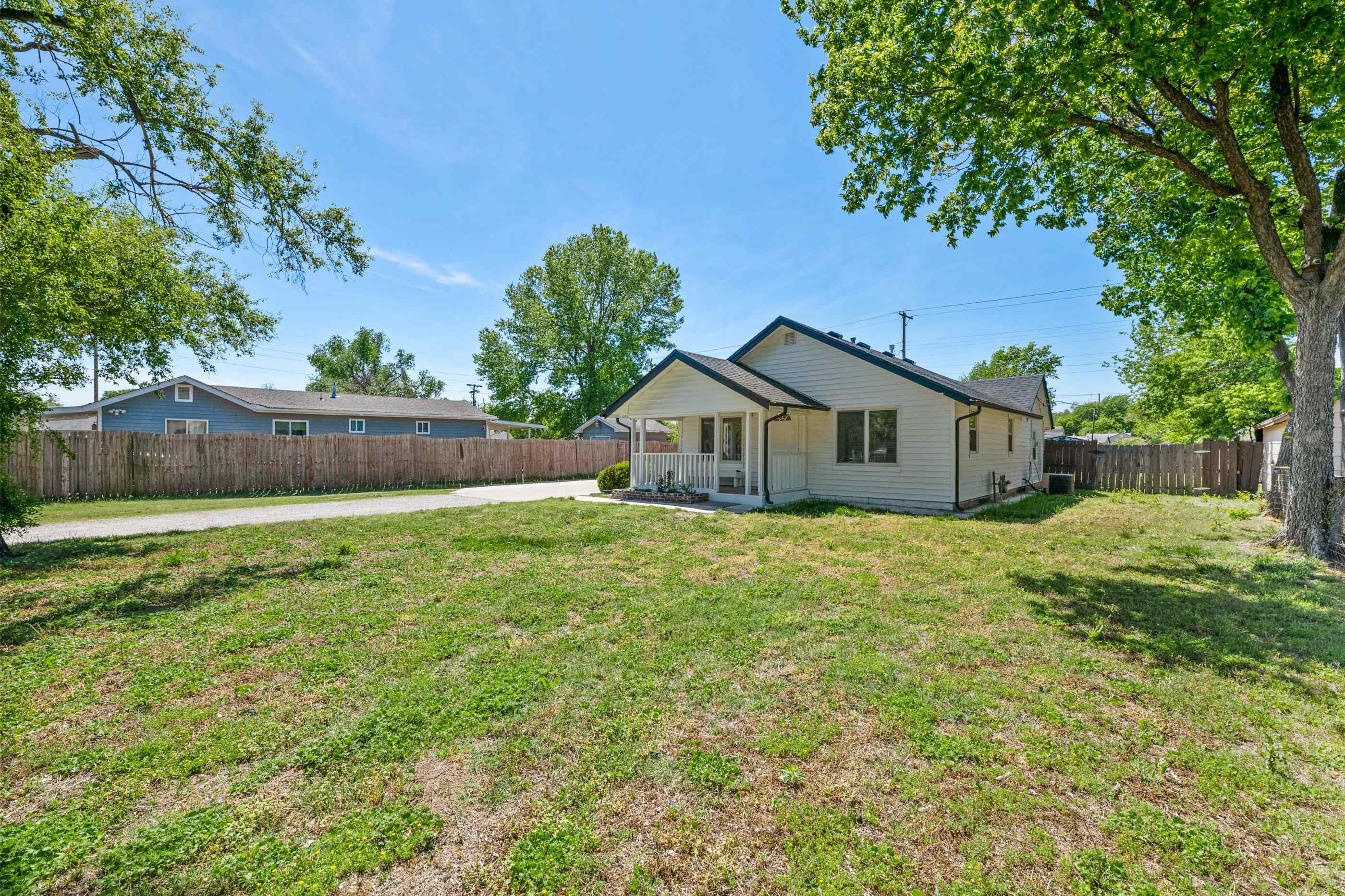 327 N Elder Street Wichita KS 67212