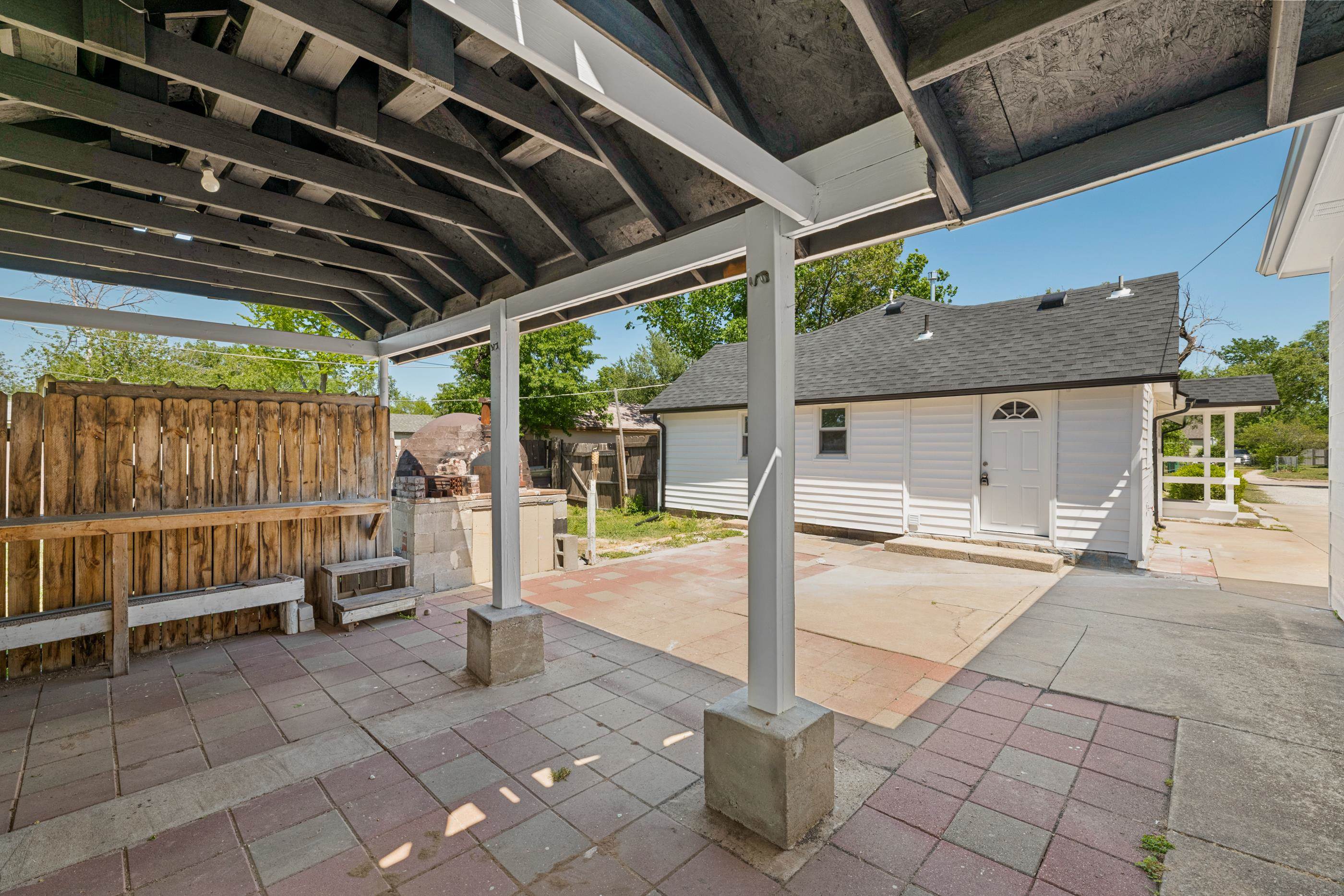 327 N Elder Street Wichita KS 67212