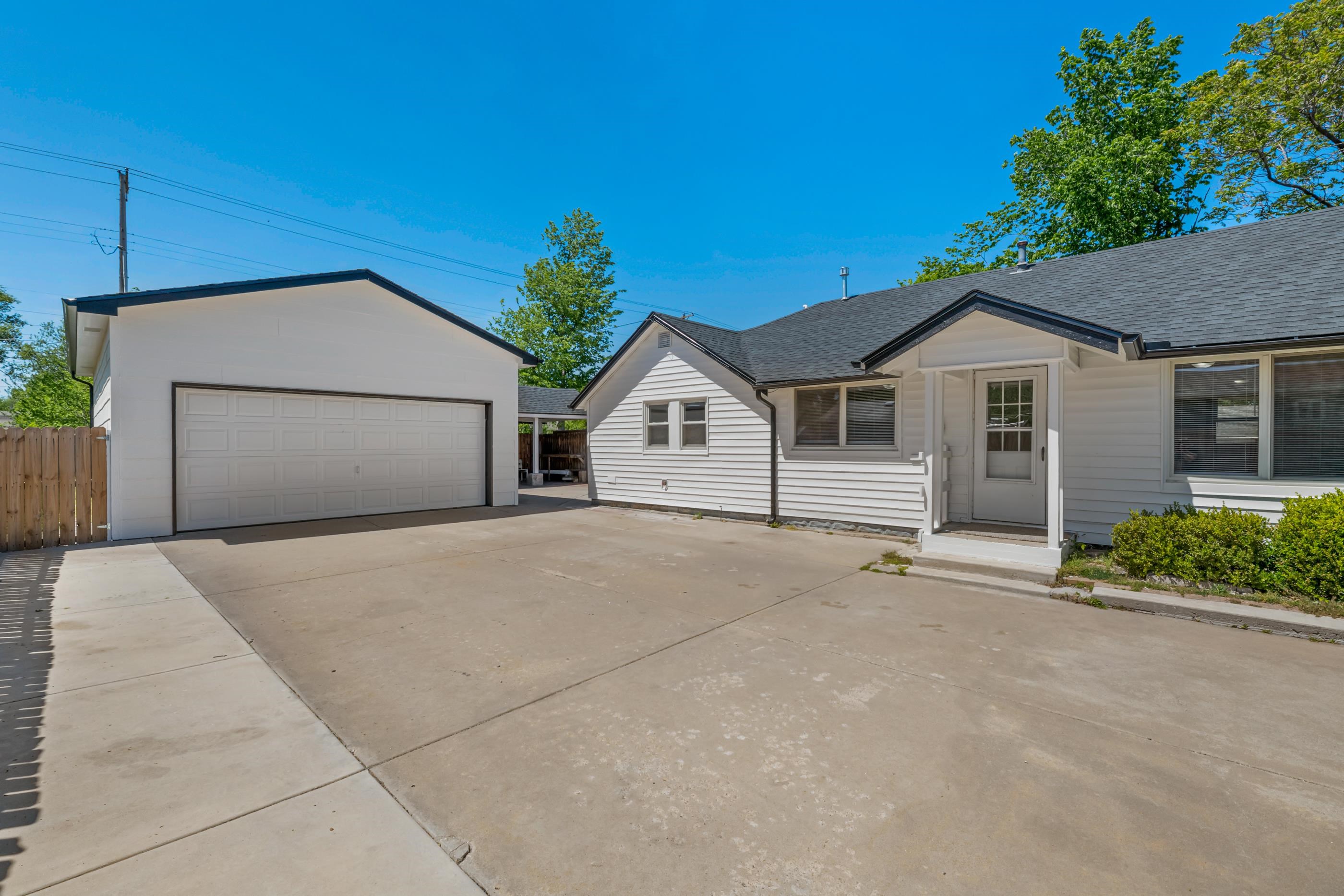 327 N Elder Street Wichita KS 67212